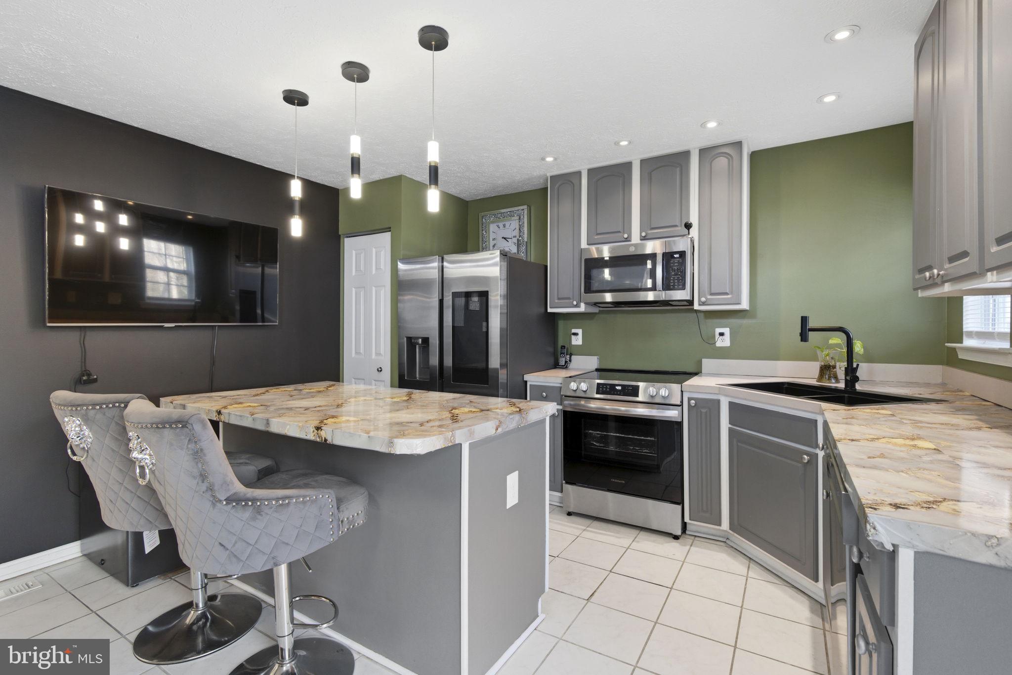 WOODLAND RUN - Residential