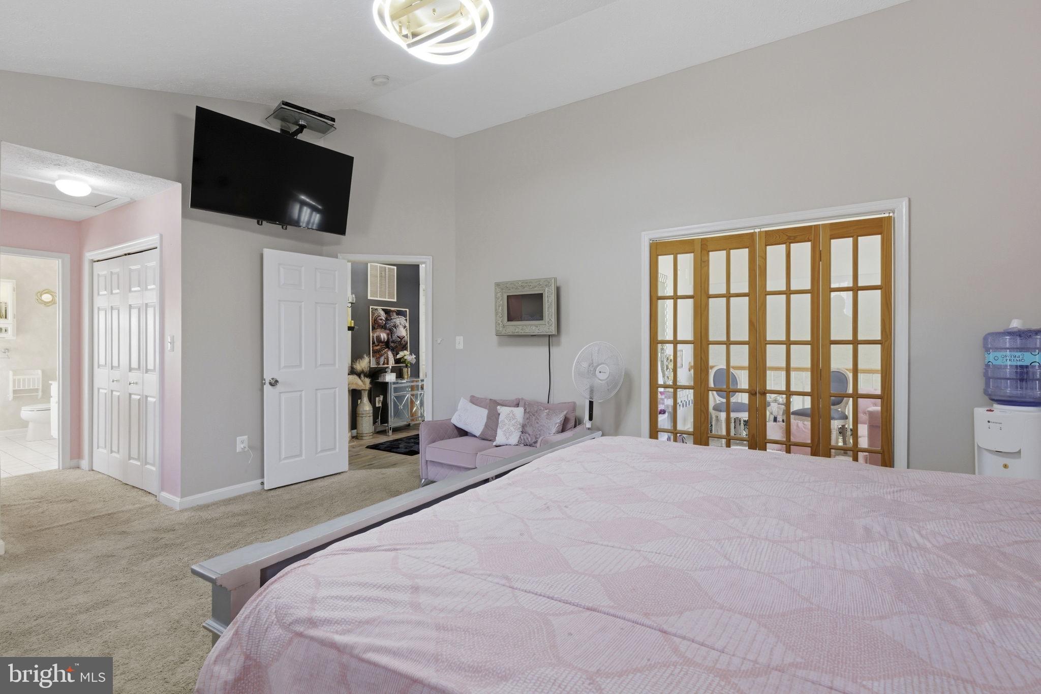 WOODLAND RUN - Residential