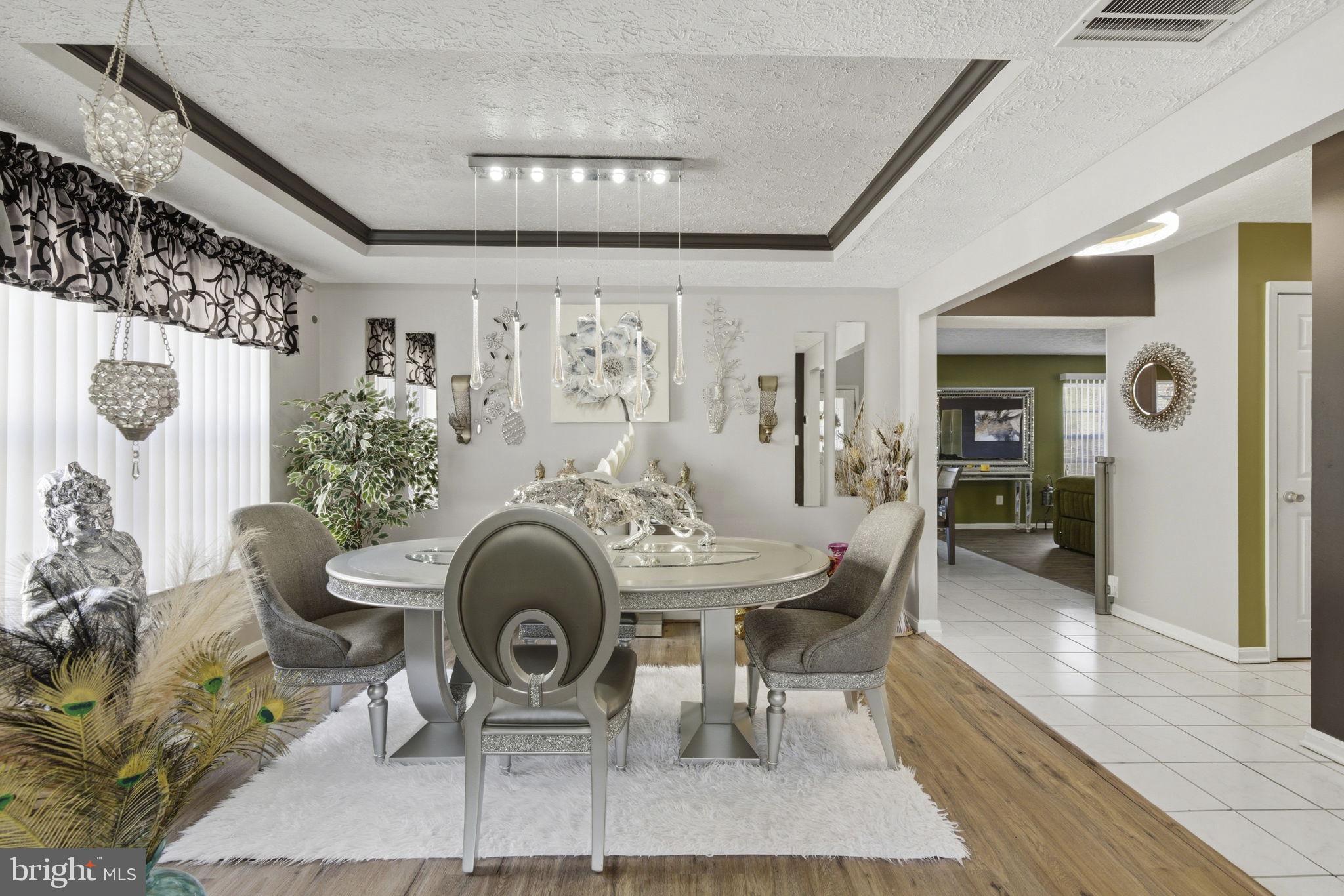 WOODLAND RUN - Residential