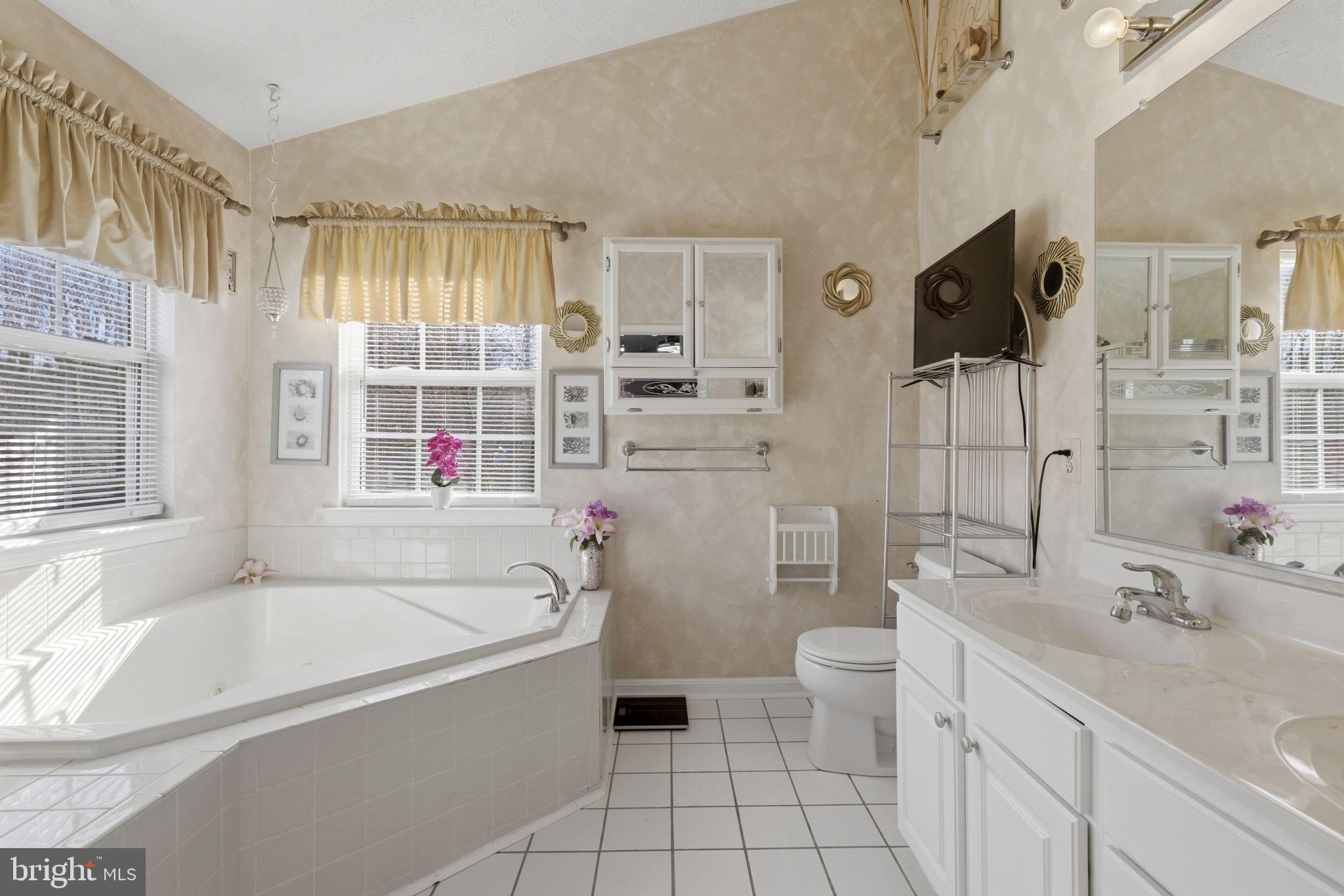 WOODLAND RUN - Residential