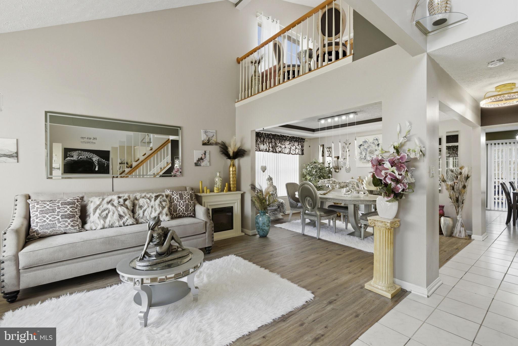 WOODLAND RUN - Residential