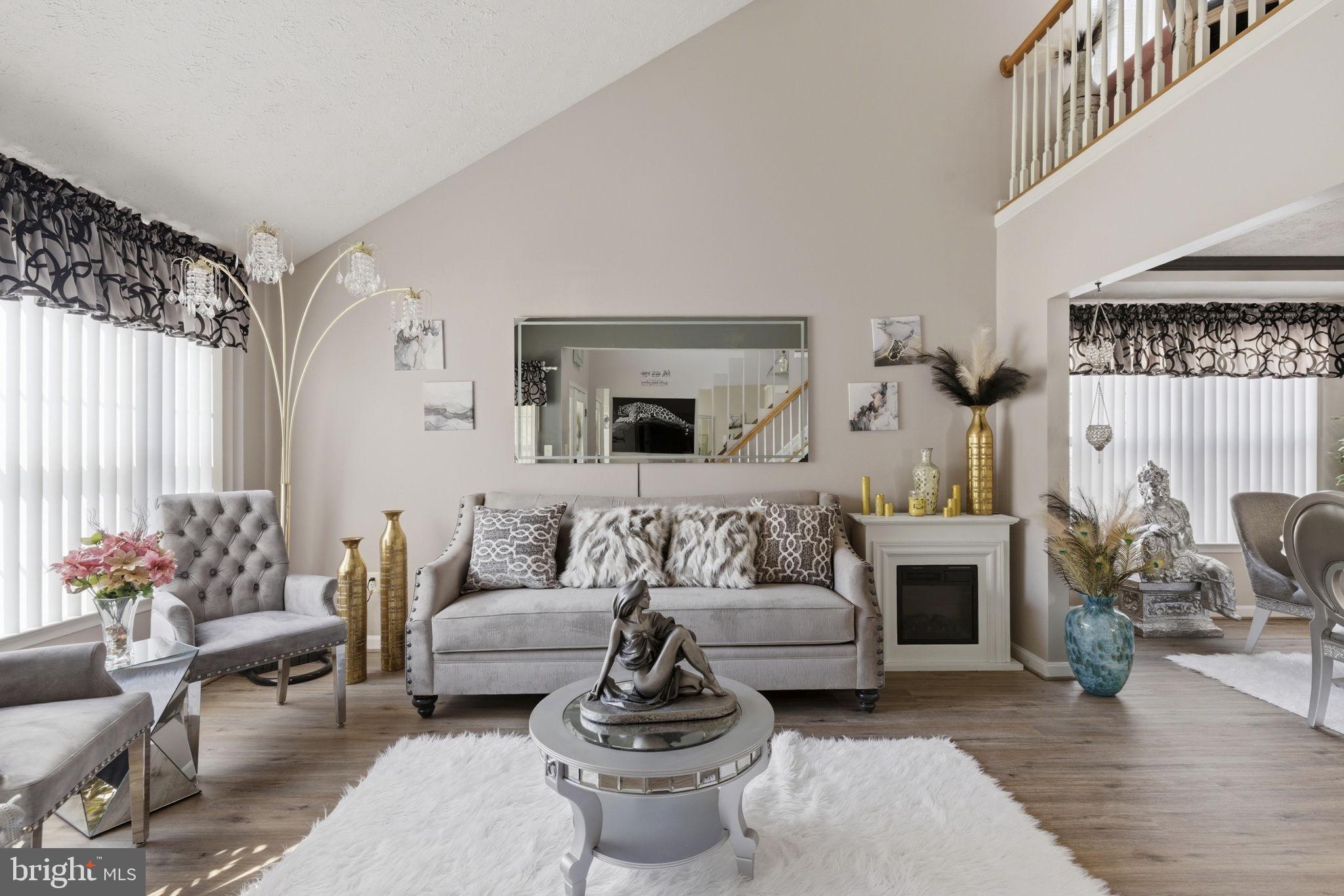 WOODLAND RUN - Residential