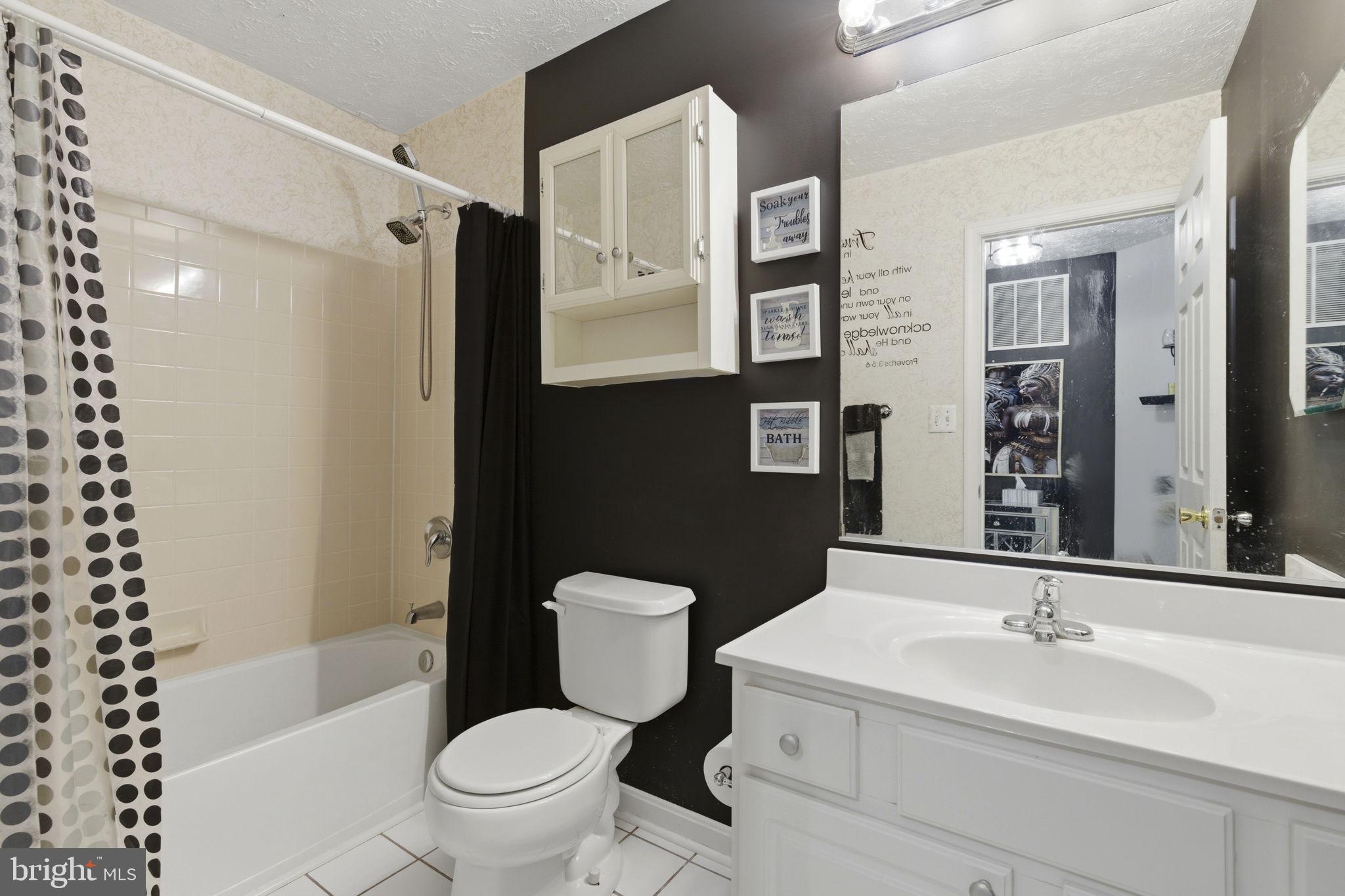 WOODLAND RUN - Residential