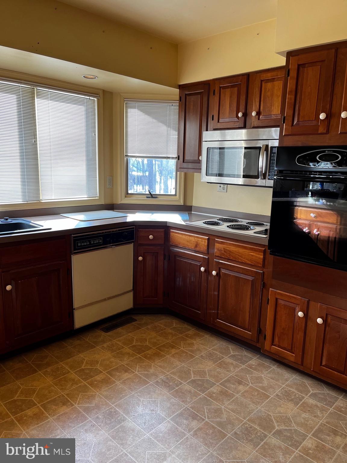 SHEPHERD WEST - Residential