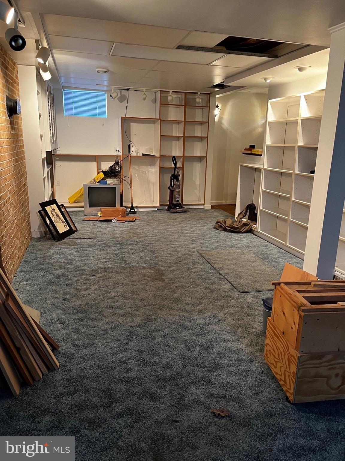 SHEPHERD WEST - Residential