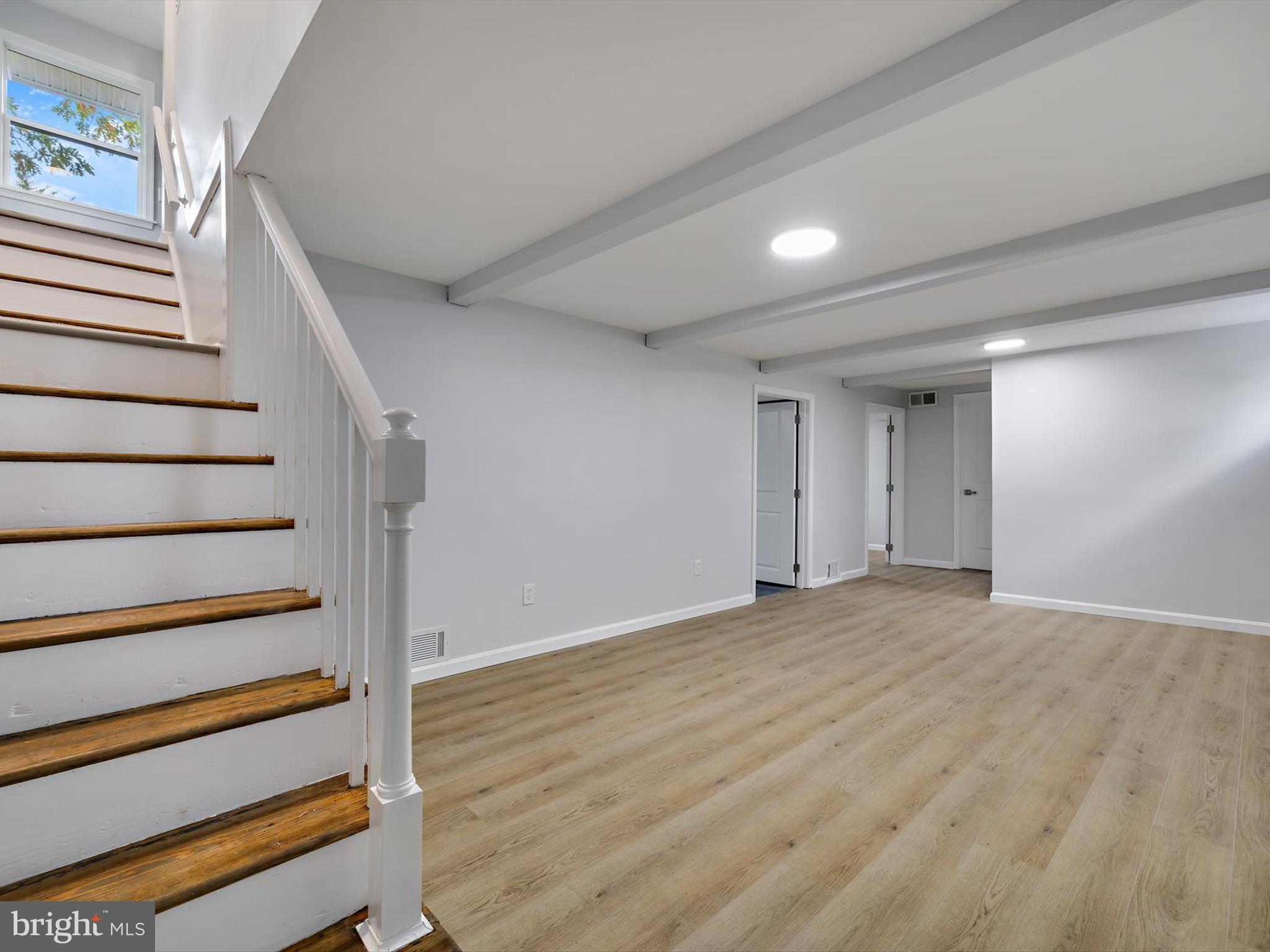 NEW CARROLLTON - Residential