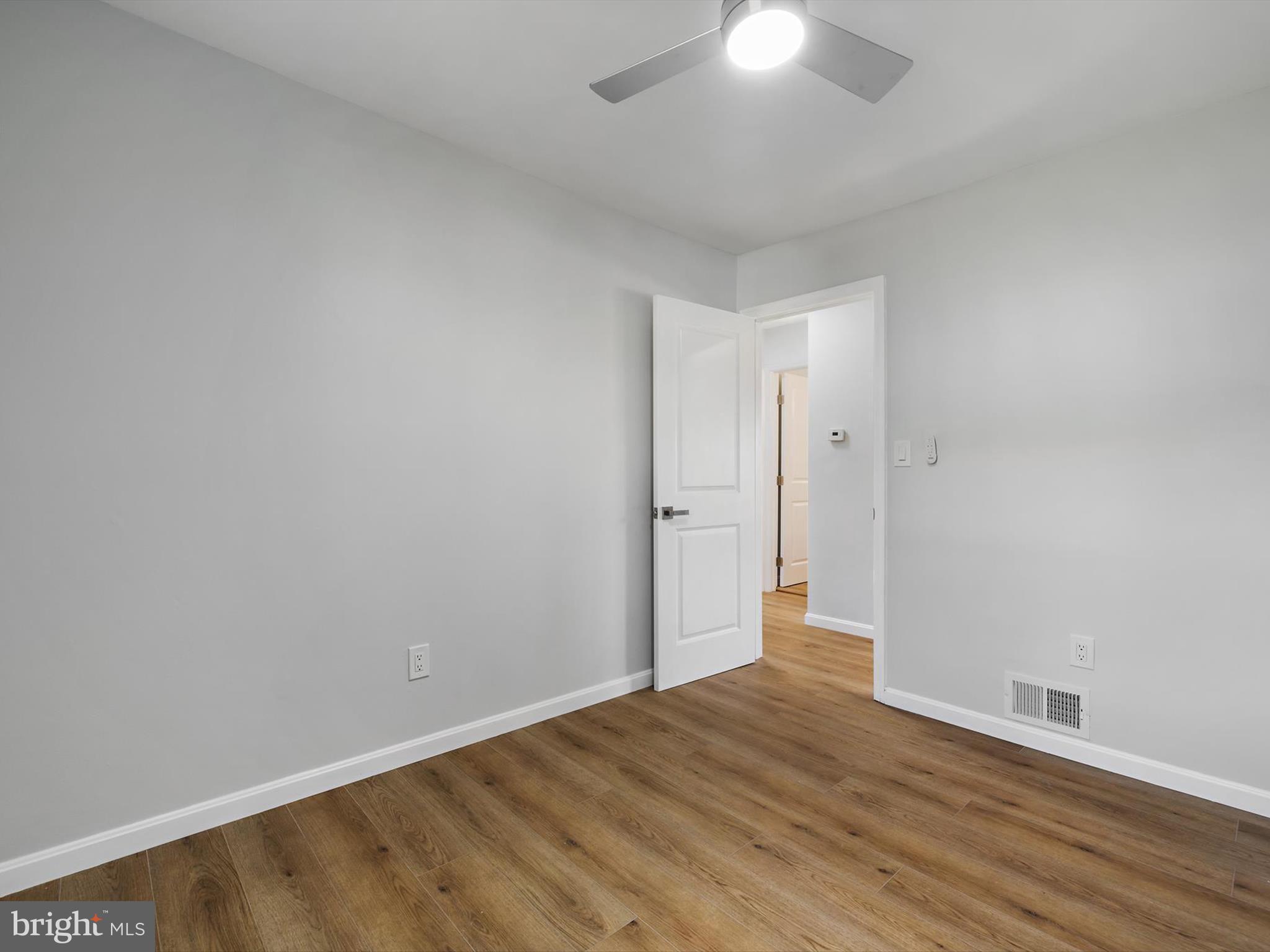 NEW CARROLLTON - Residential