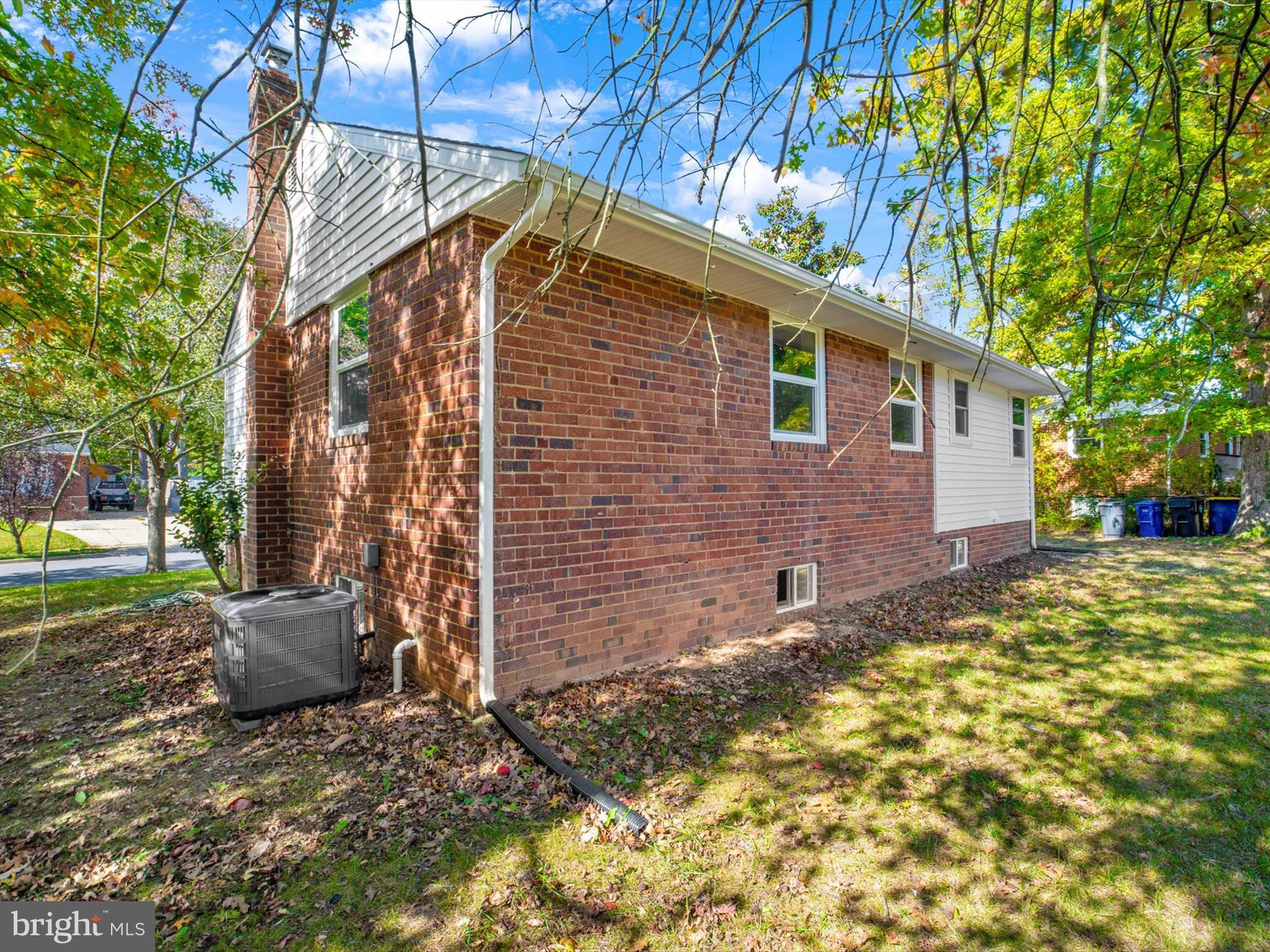 NEW CARROLLTON - Residential