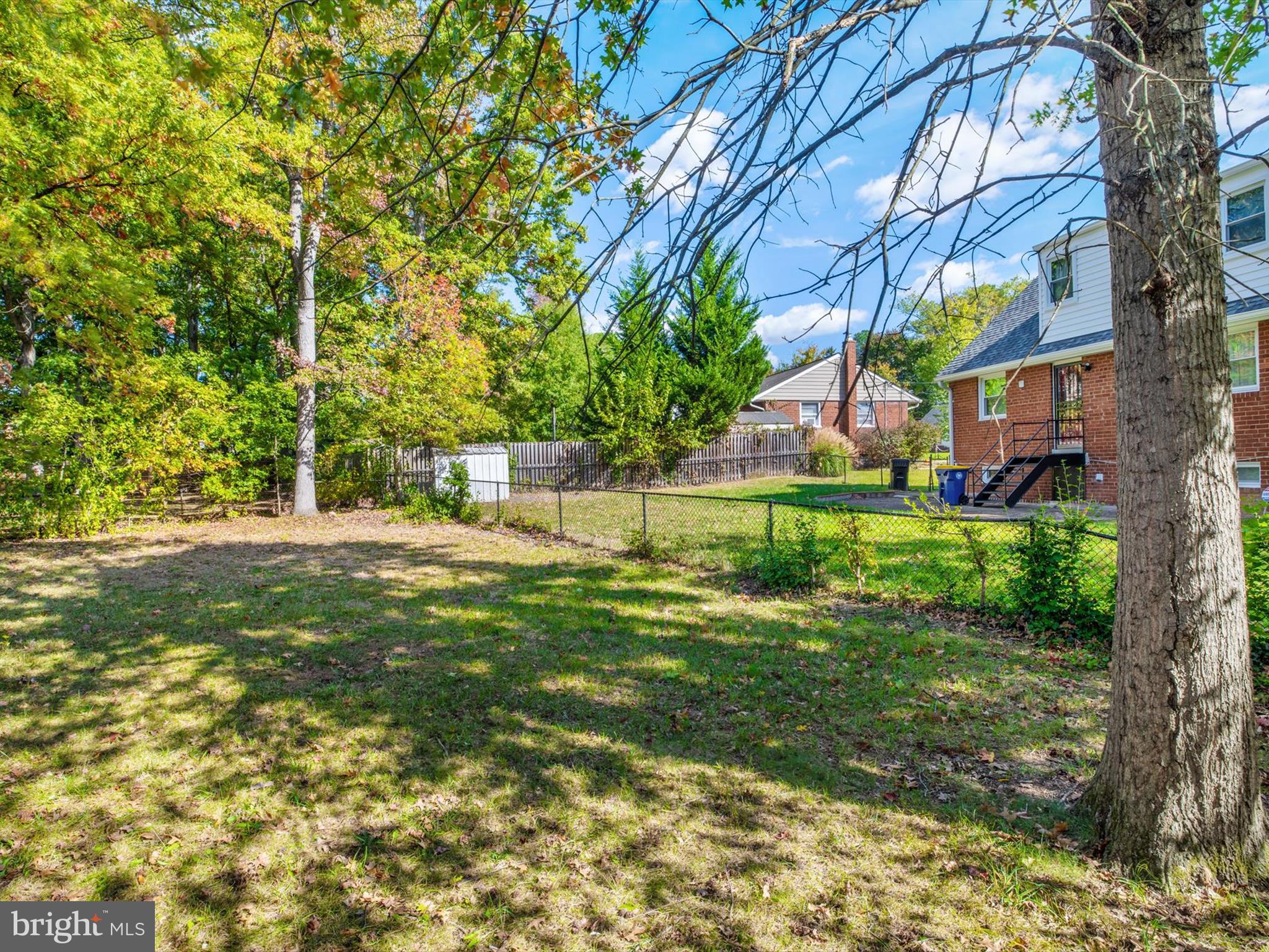 NEW CARROLLTON - Residential