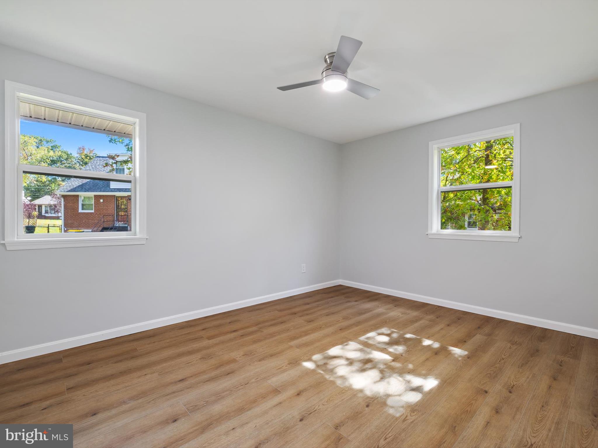 NEW CARROLLTON - Residential