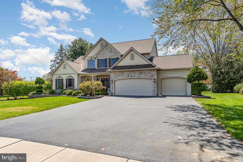 Photo of 904 Martin Avenue, EPHRATA, PA 17522 (MLS # PALA2068590)