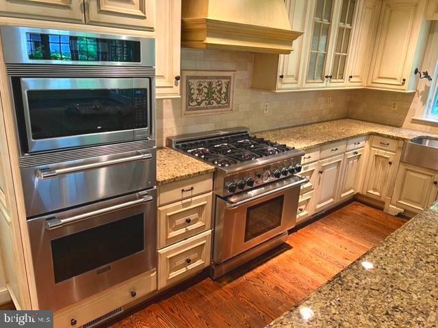 BURNING TREE - Residential Lease