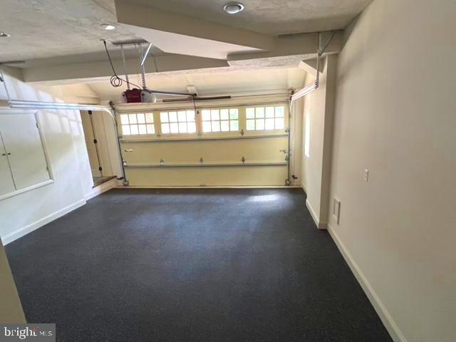 BURNING TREE - Residential Lease