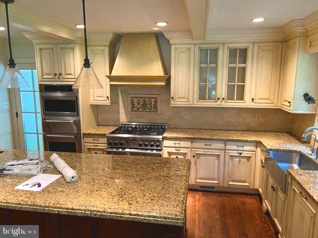 BURNING TREE - Residential Lease