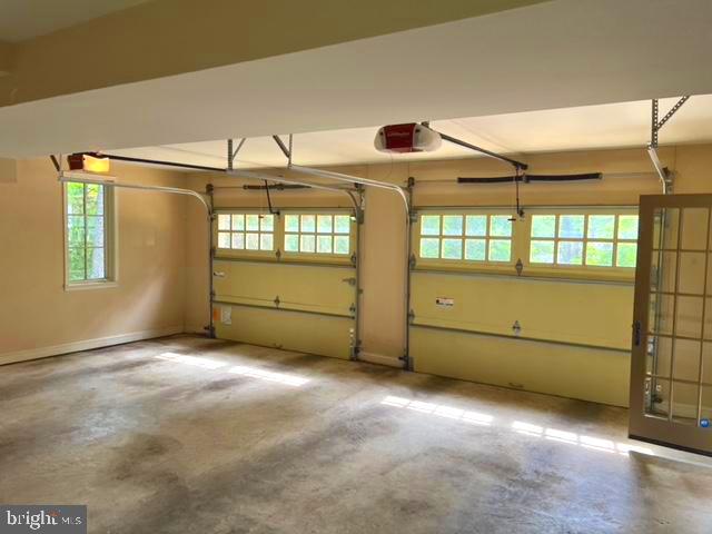 BURNING TREE - Residential Lease