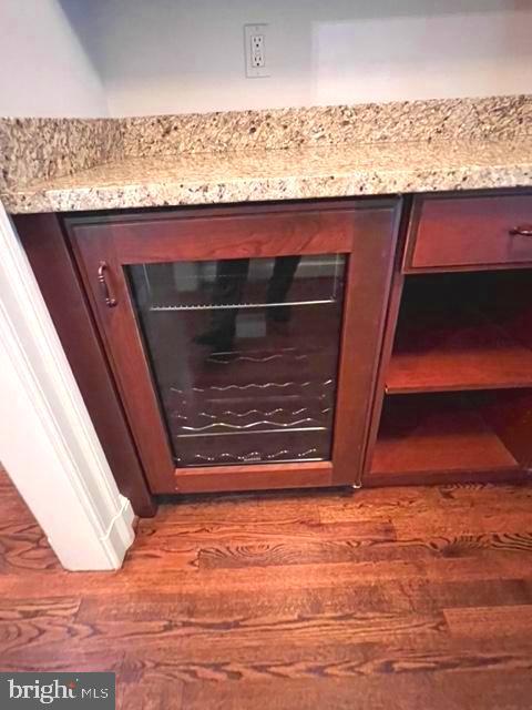 BURNING TREE - Residential Lease