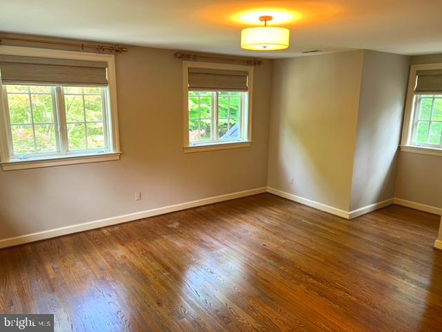 BURNING TREE - Residential Lease