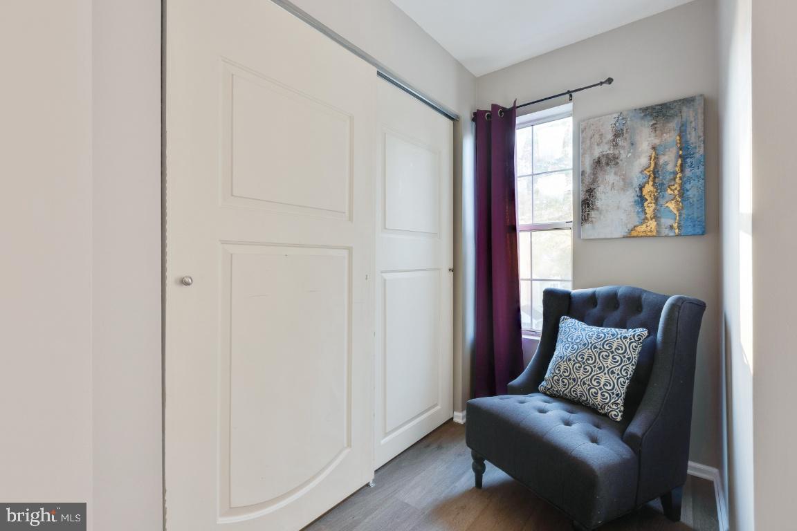 GUNNERS LAKE VILLAGE - Residential