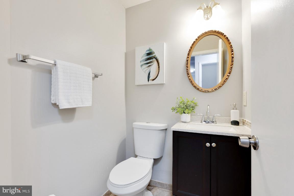 GUNNERS LAKE VILLAGE - Residential