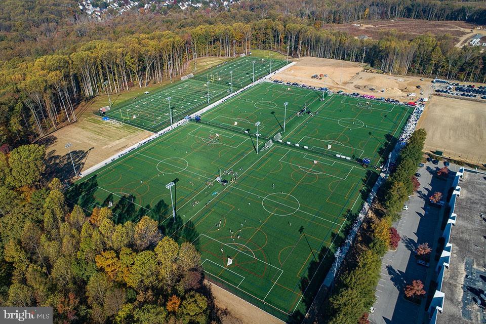 SOUTH LAKE - Residential