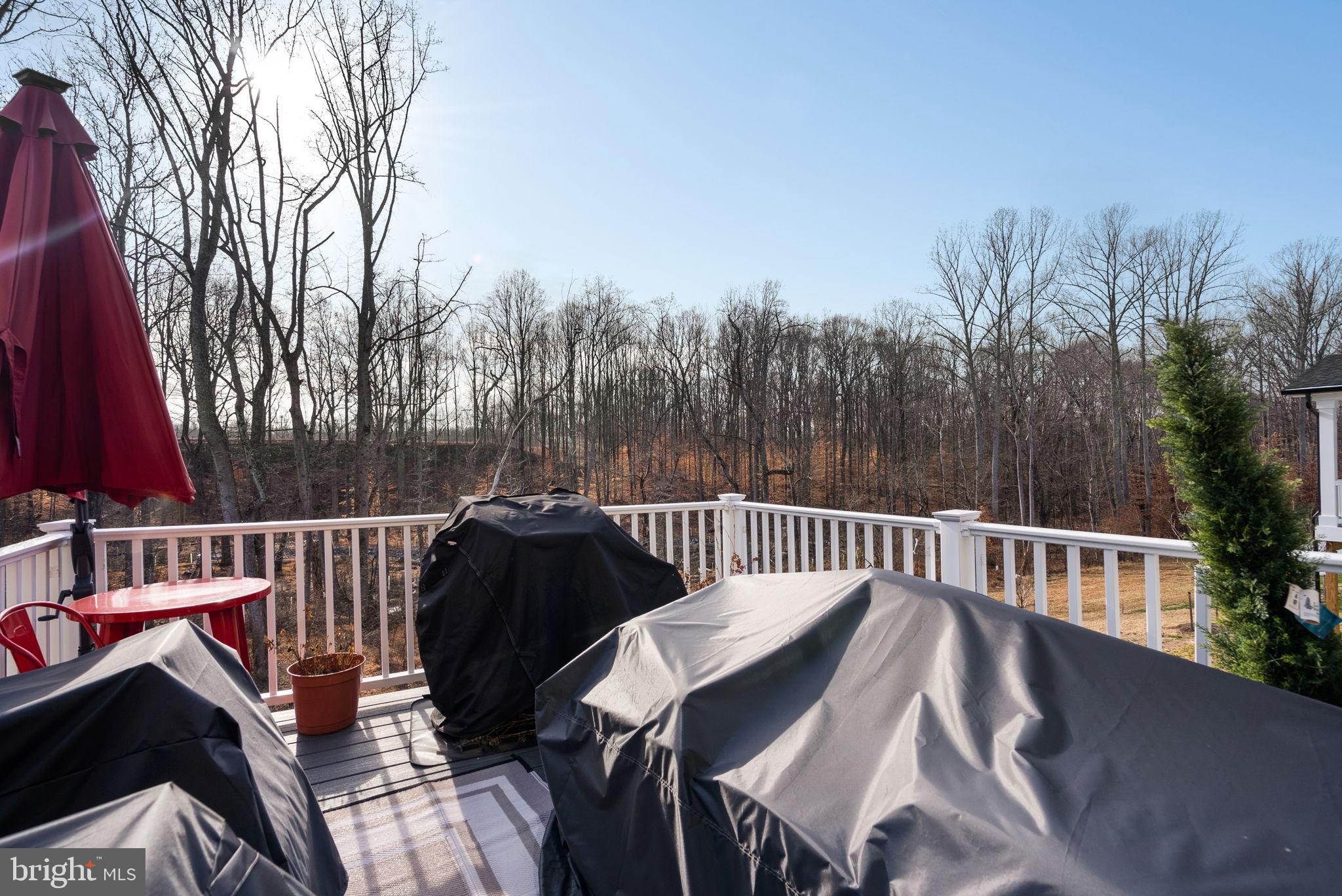 SOUTH LAKE - Residential