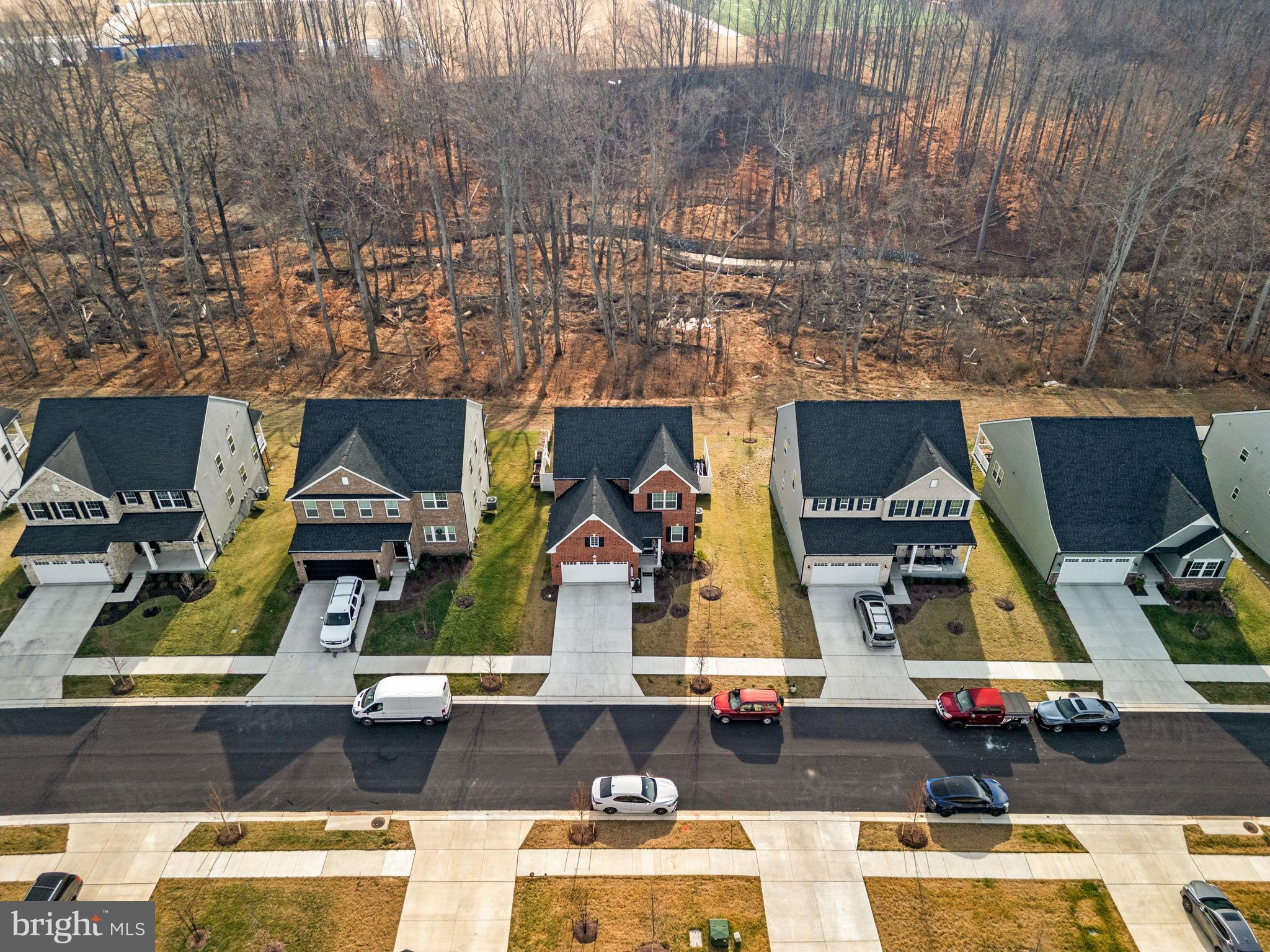 SOUTH LAKE - Residential