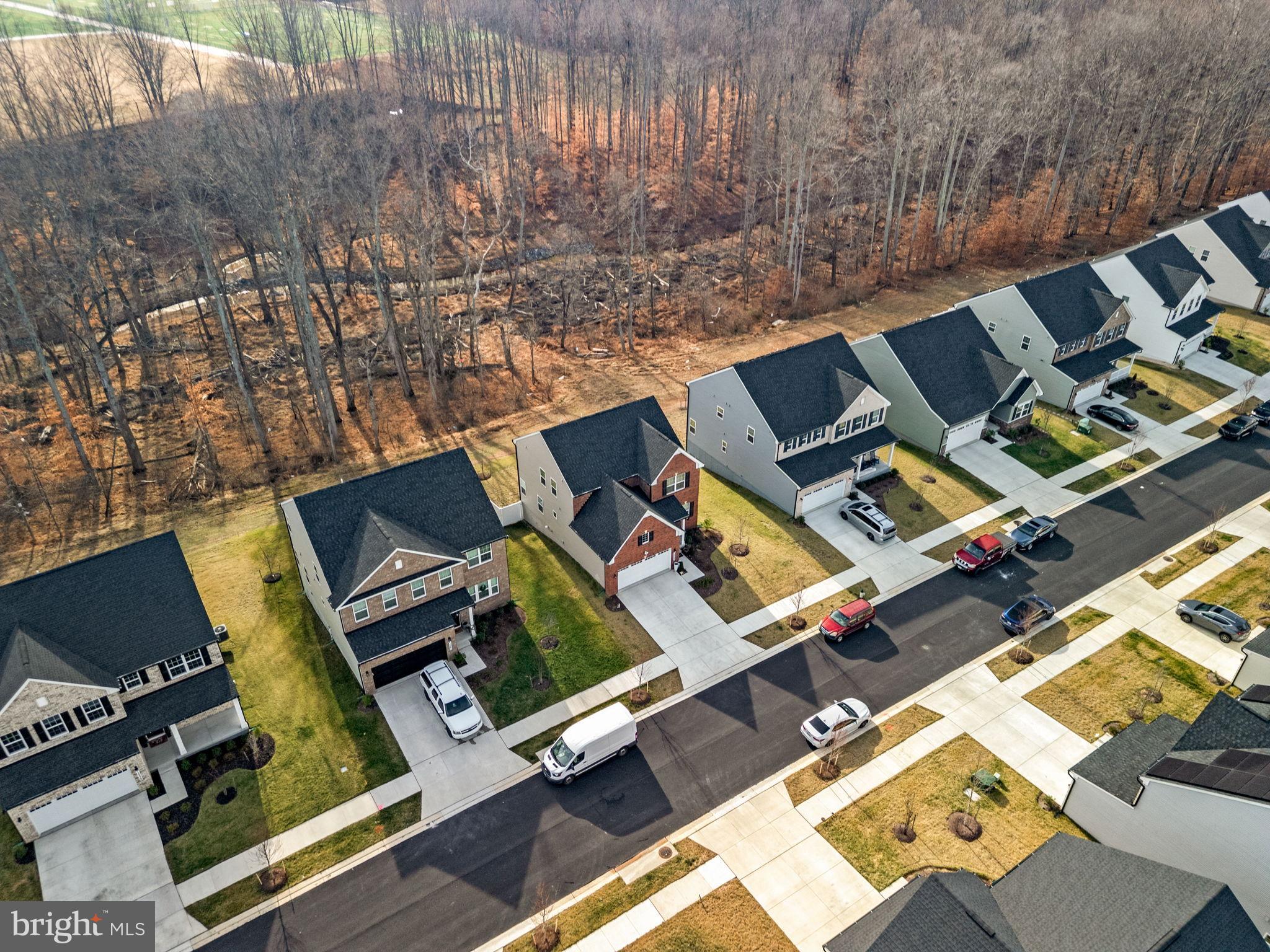 SOUTH LAKE - Residential