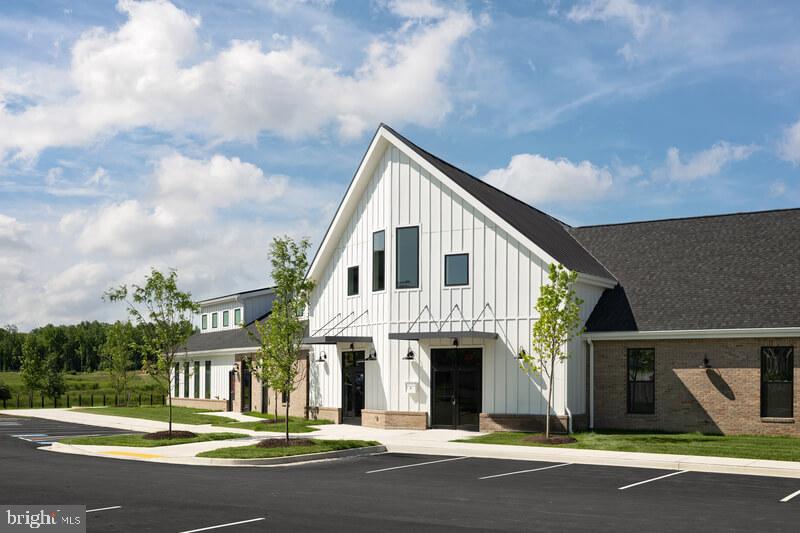 SOUTH LAKE - Residential