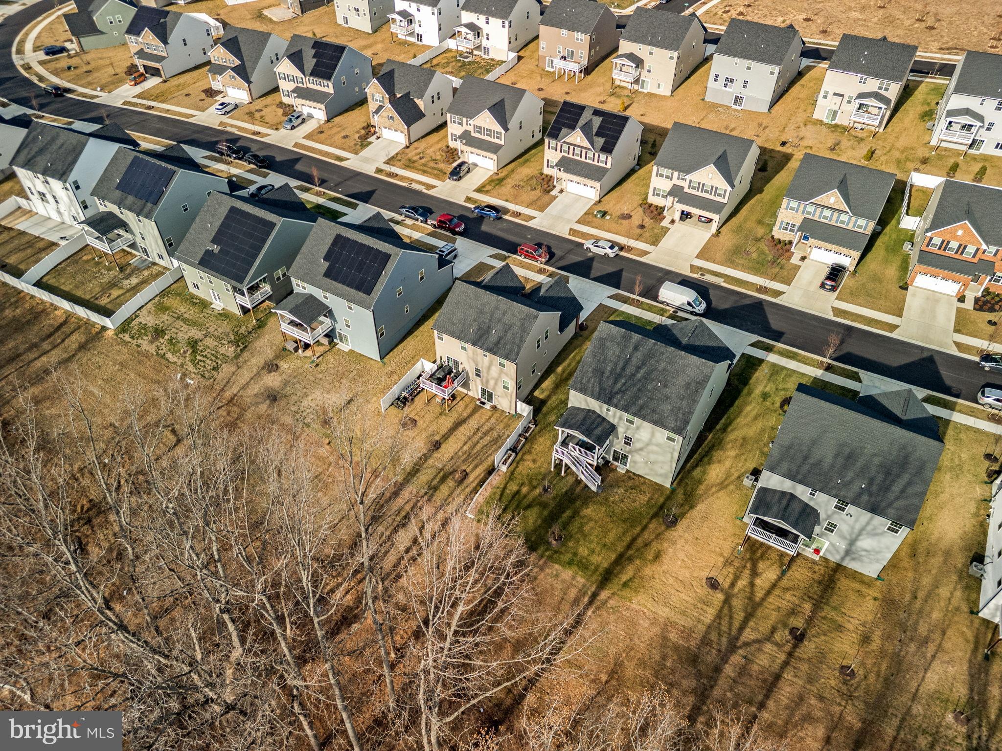 SOUTH LAKE - Residential