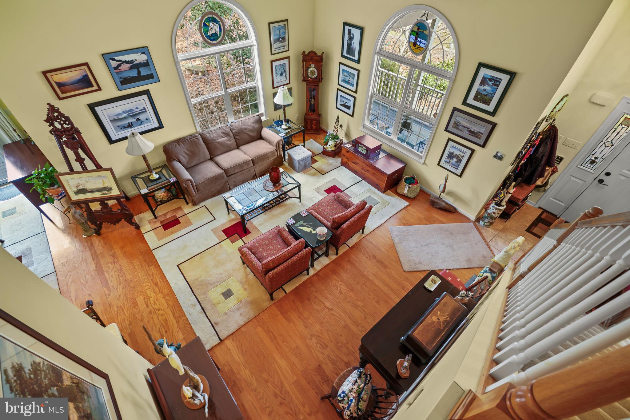 CAPTAIN'S COVE - Residential