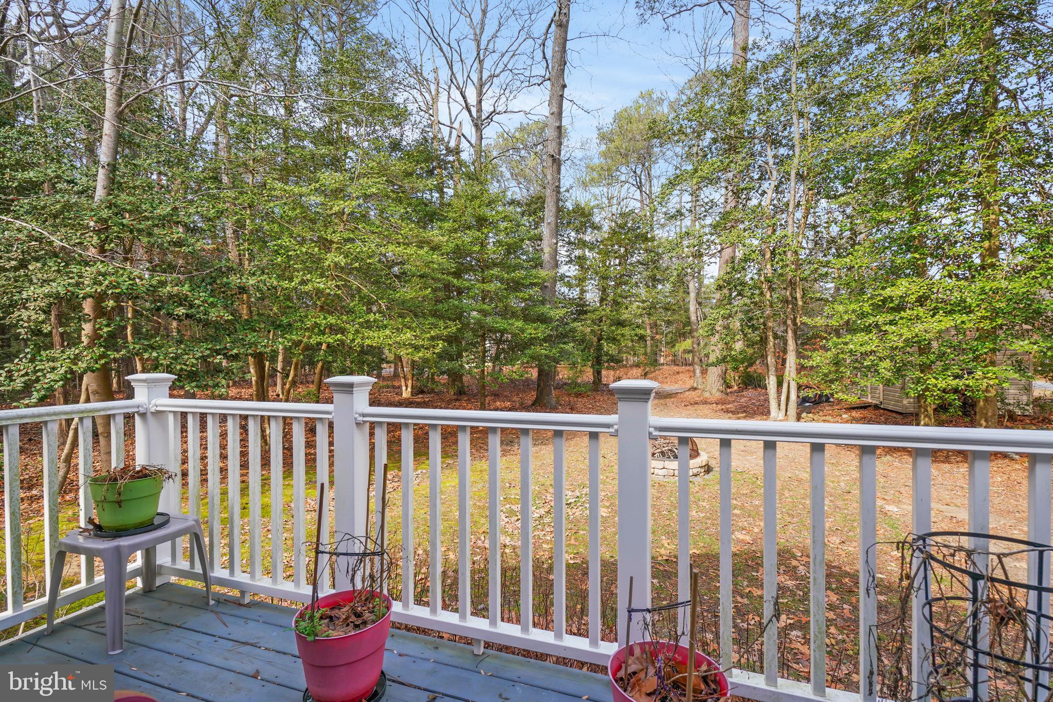 CAPTAIN'S COVE - Residential