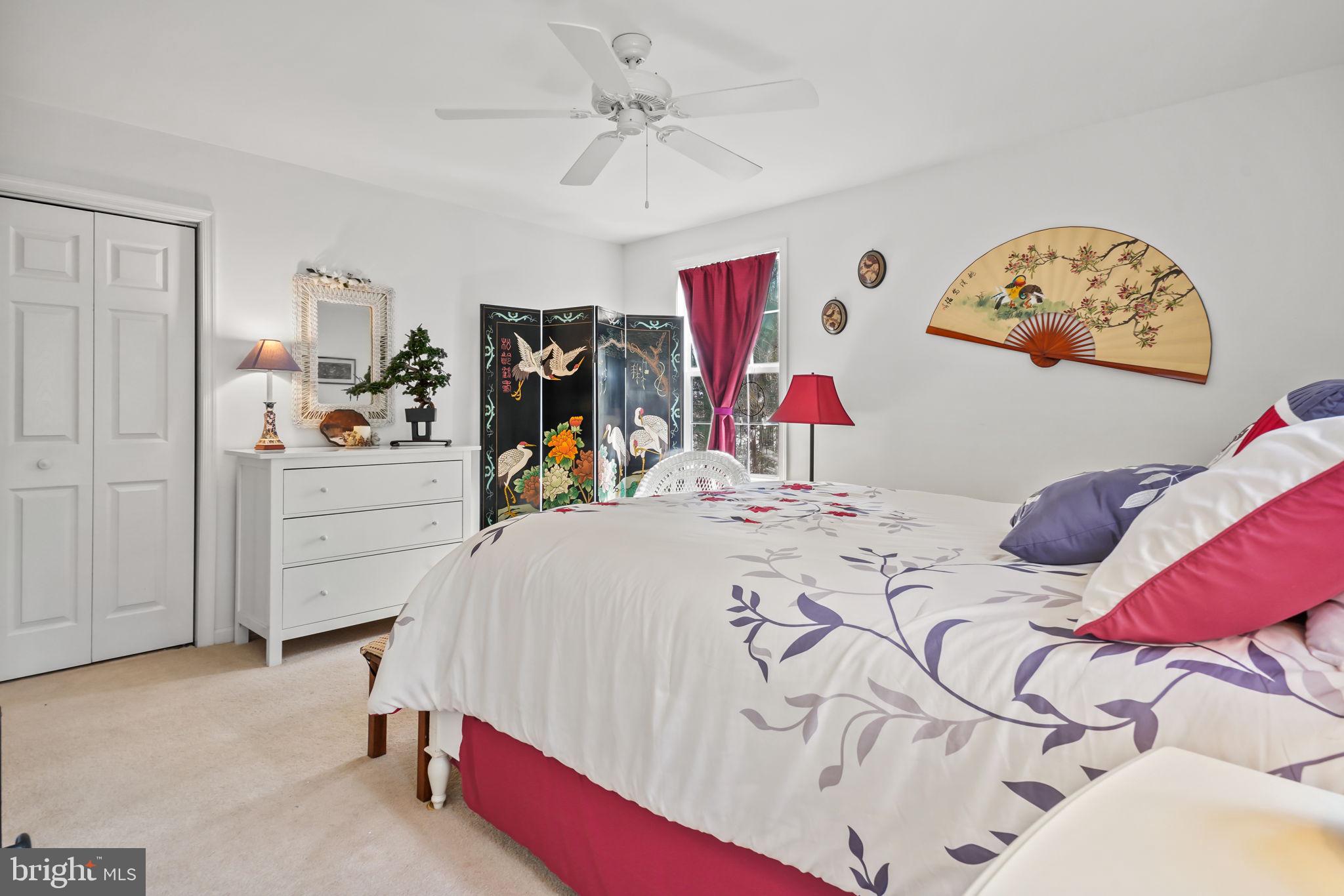 CAPTAIN'S COVE - Residential