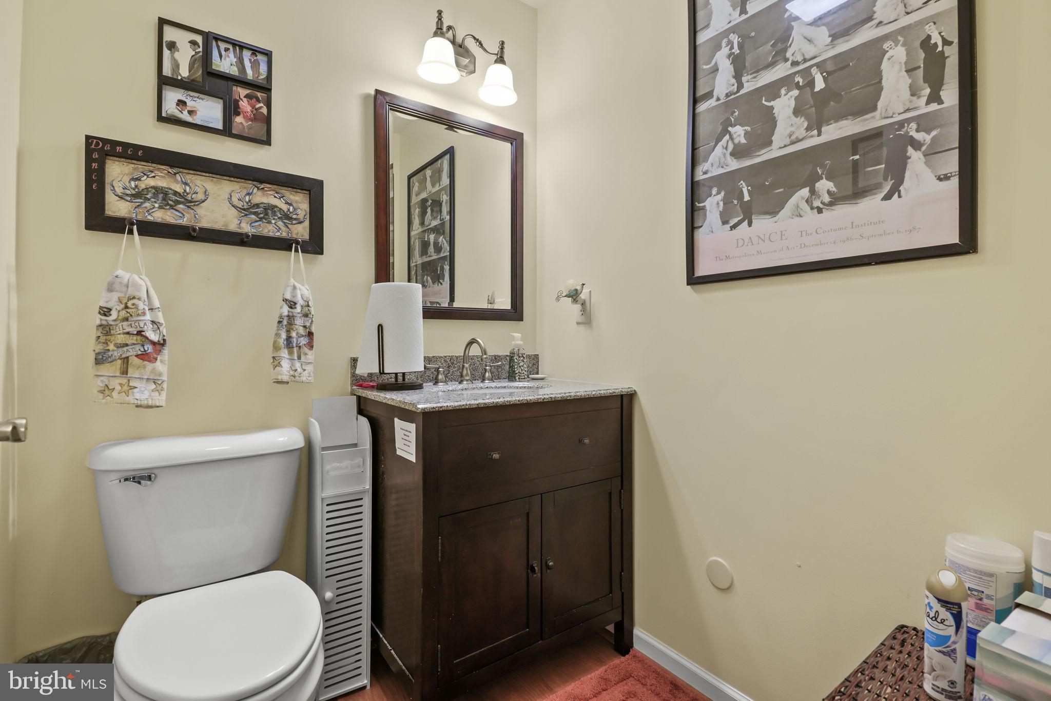 CAPTAIN'S COVE - Residential