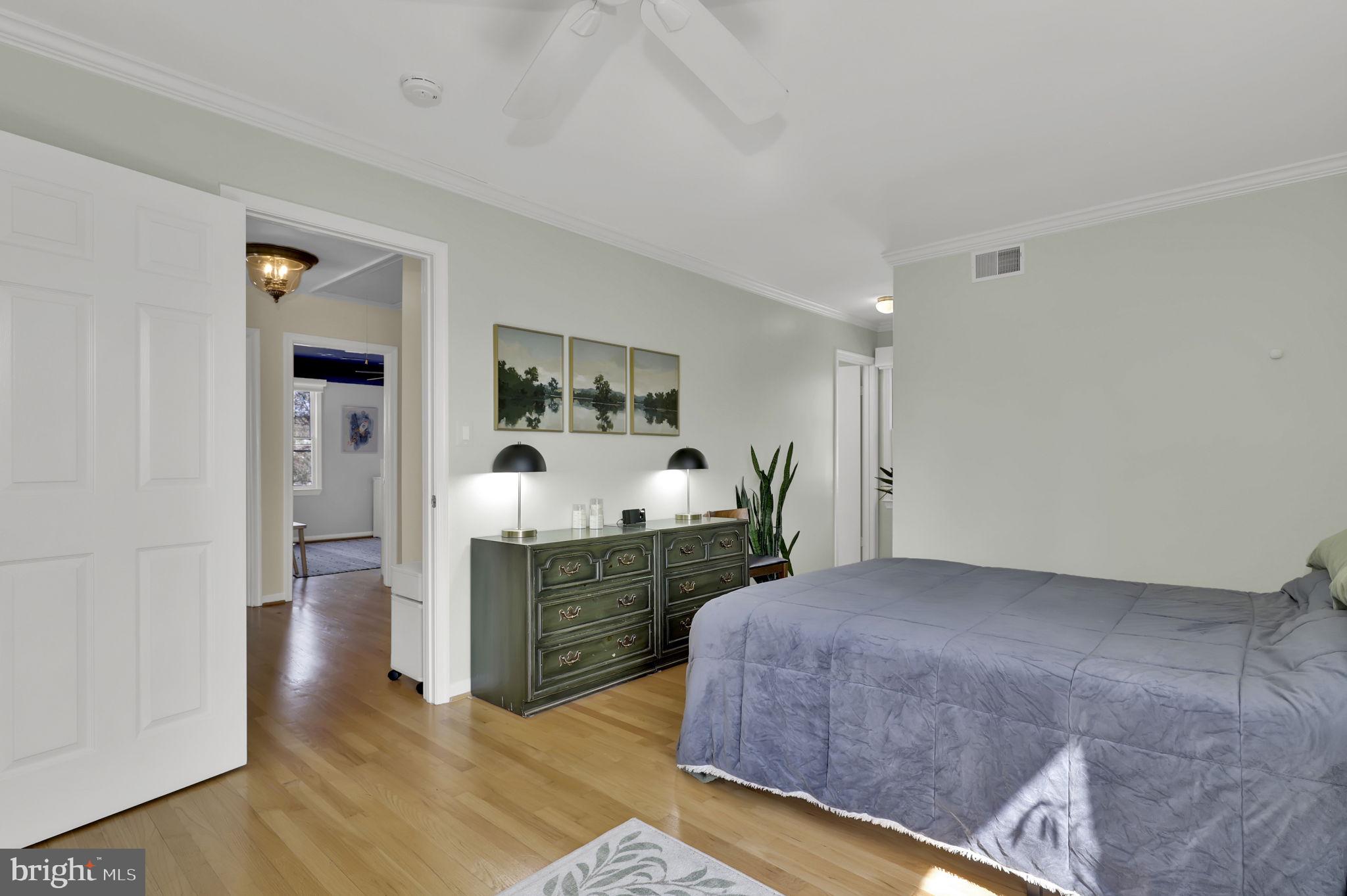 WOODSIDE - Residential