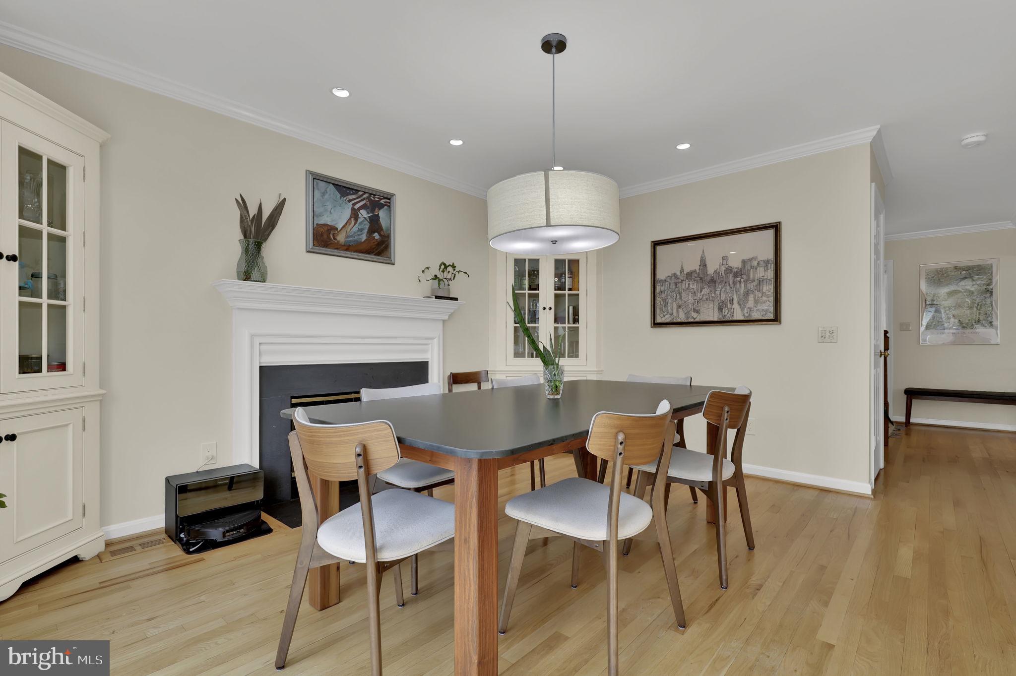 WOODSIDE - Residential