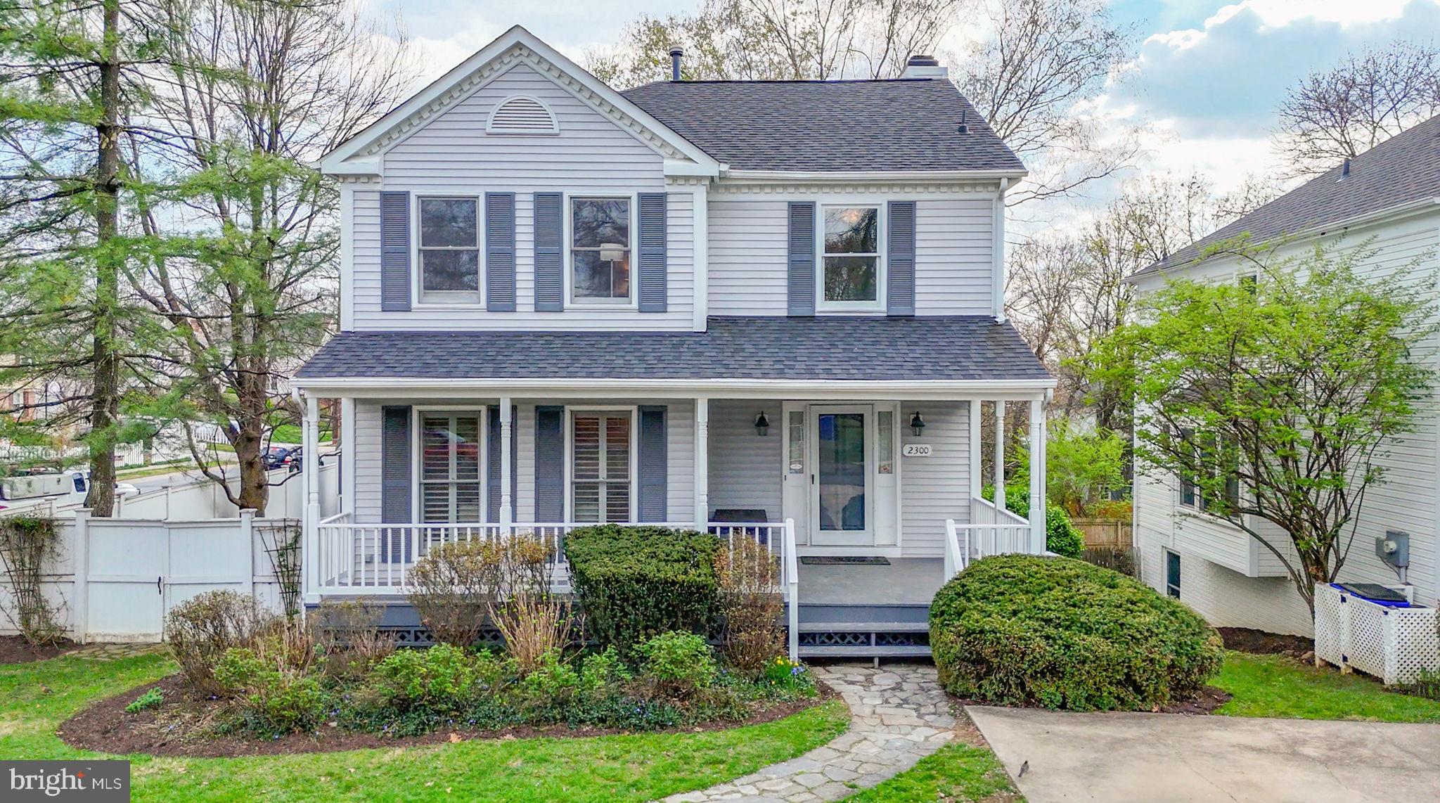 WOODSIDE - Residential