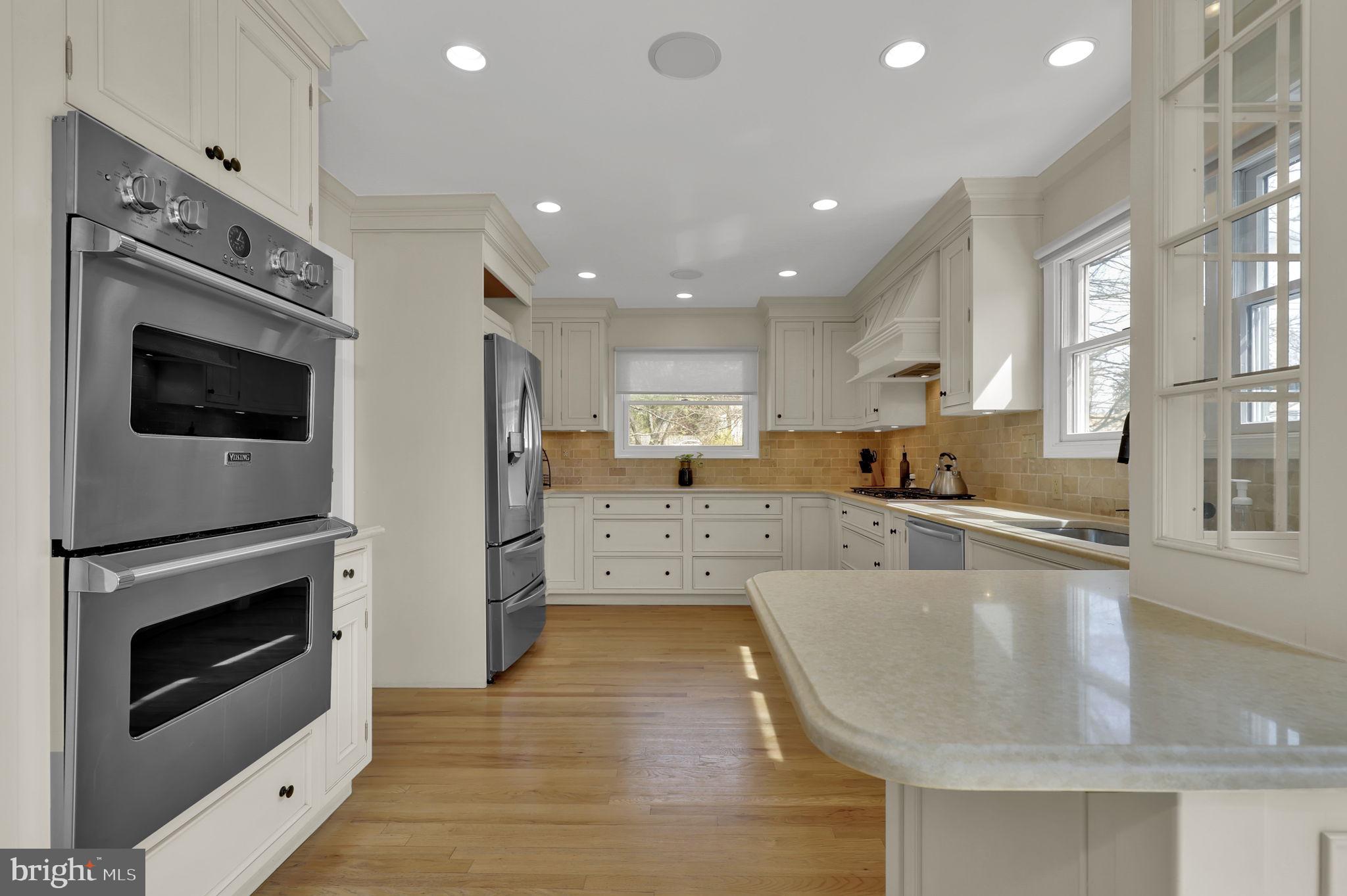 WOODSIDE - Residential