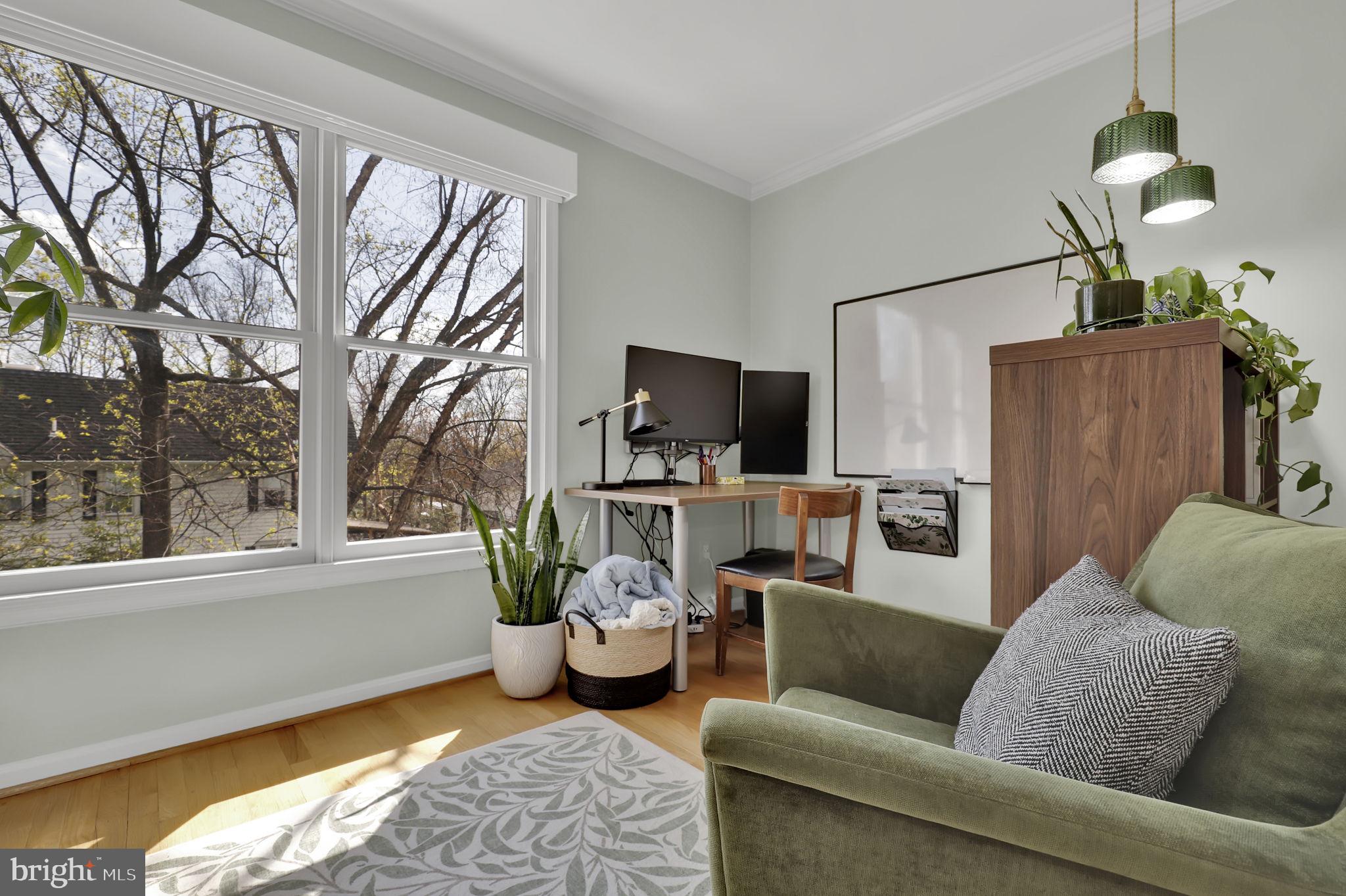 WOODSIDE - Residential