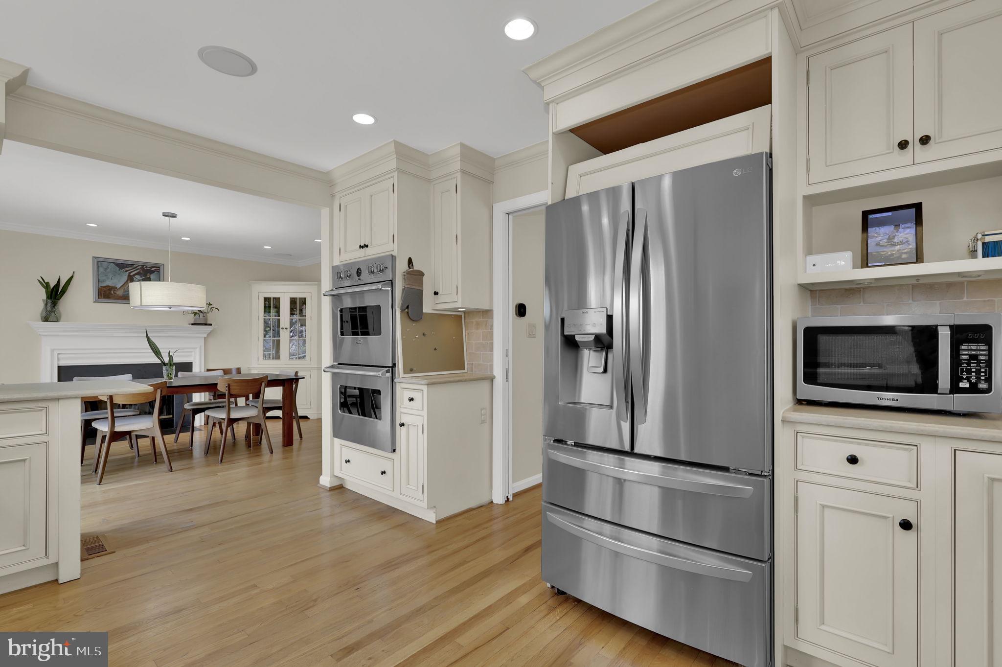 WOODSIDE - Residential