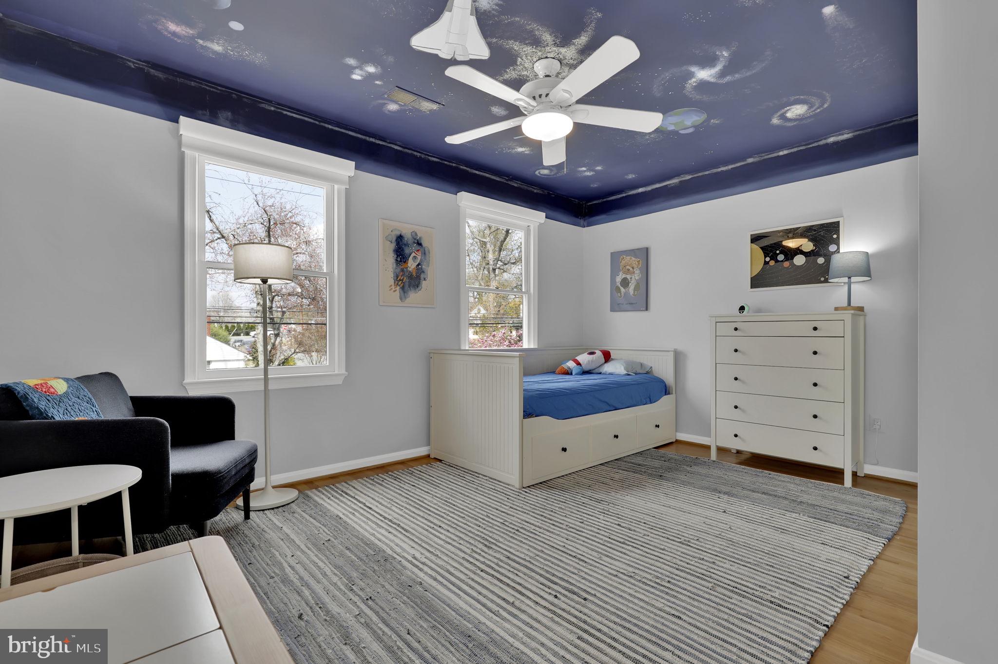 WOODSIDE - Residential