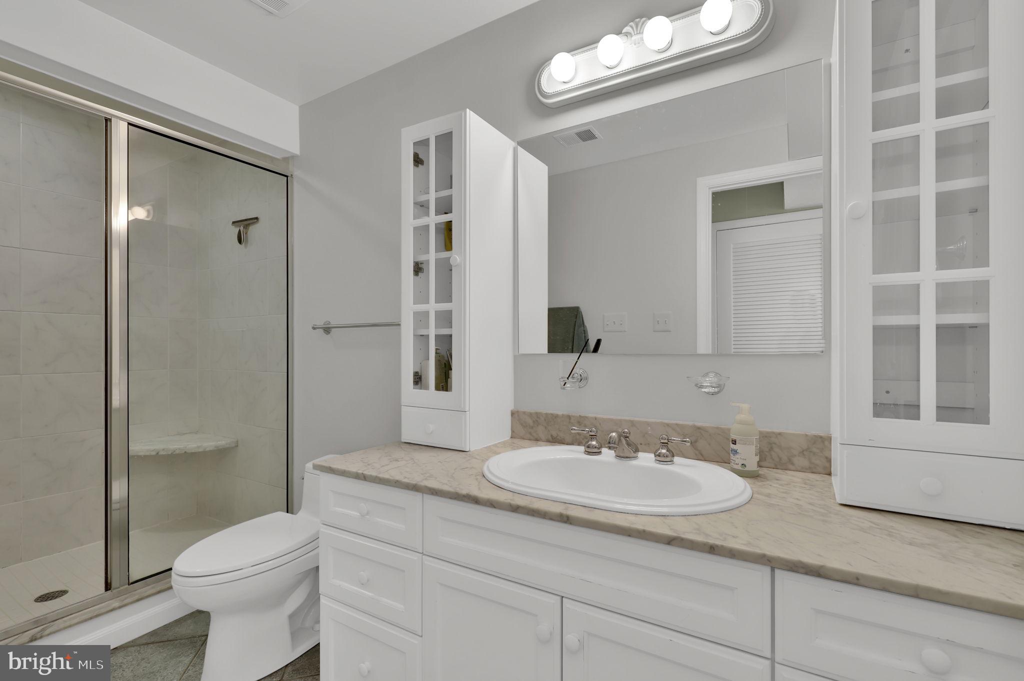 WOODSIDE - Residential