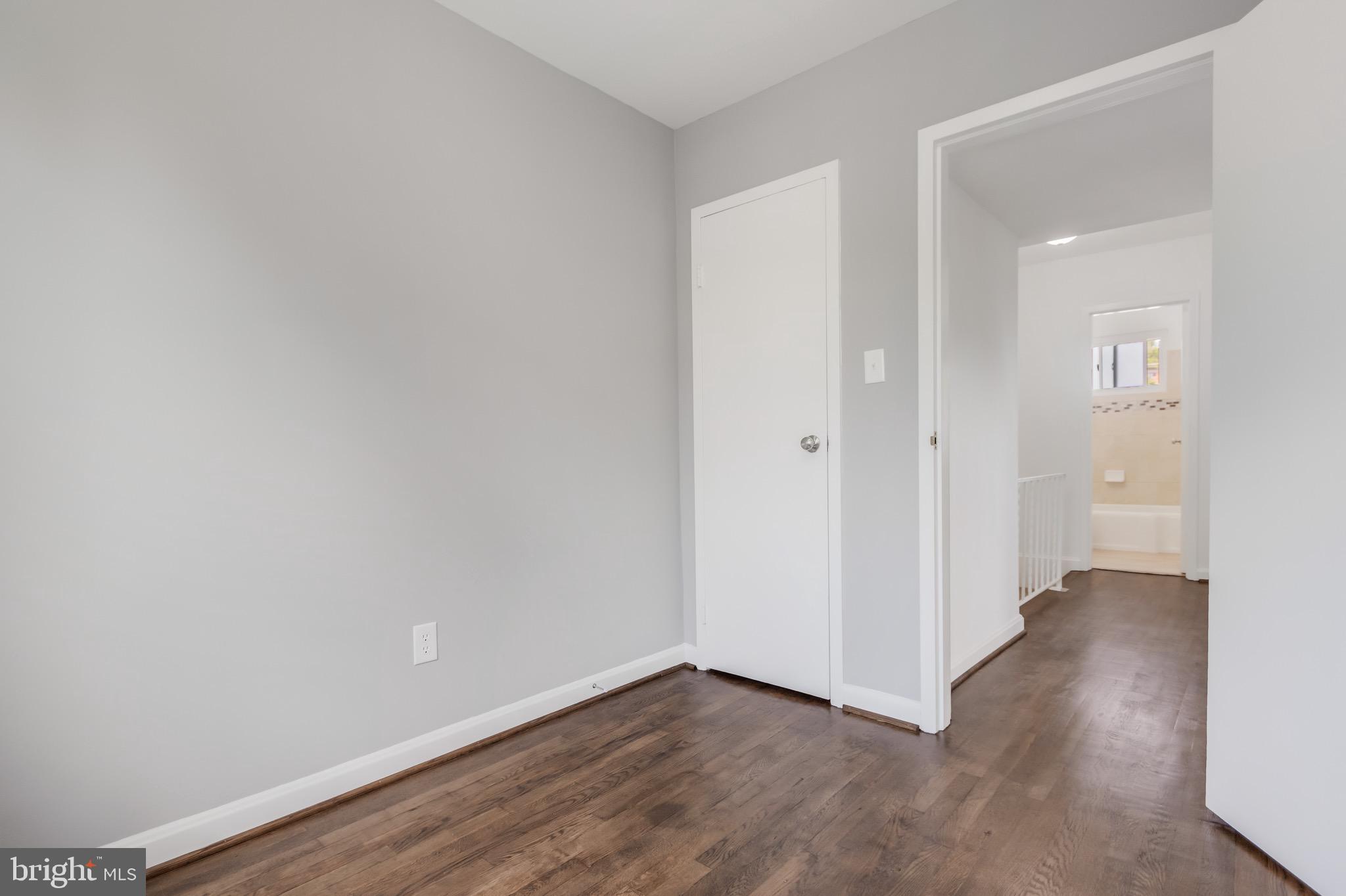 GLASSMANOR - Residential