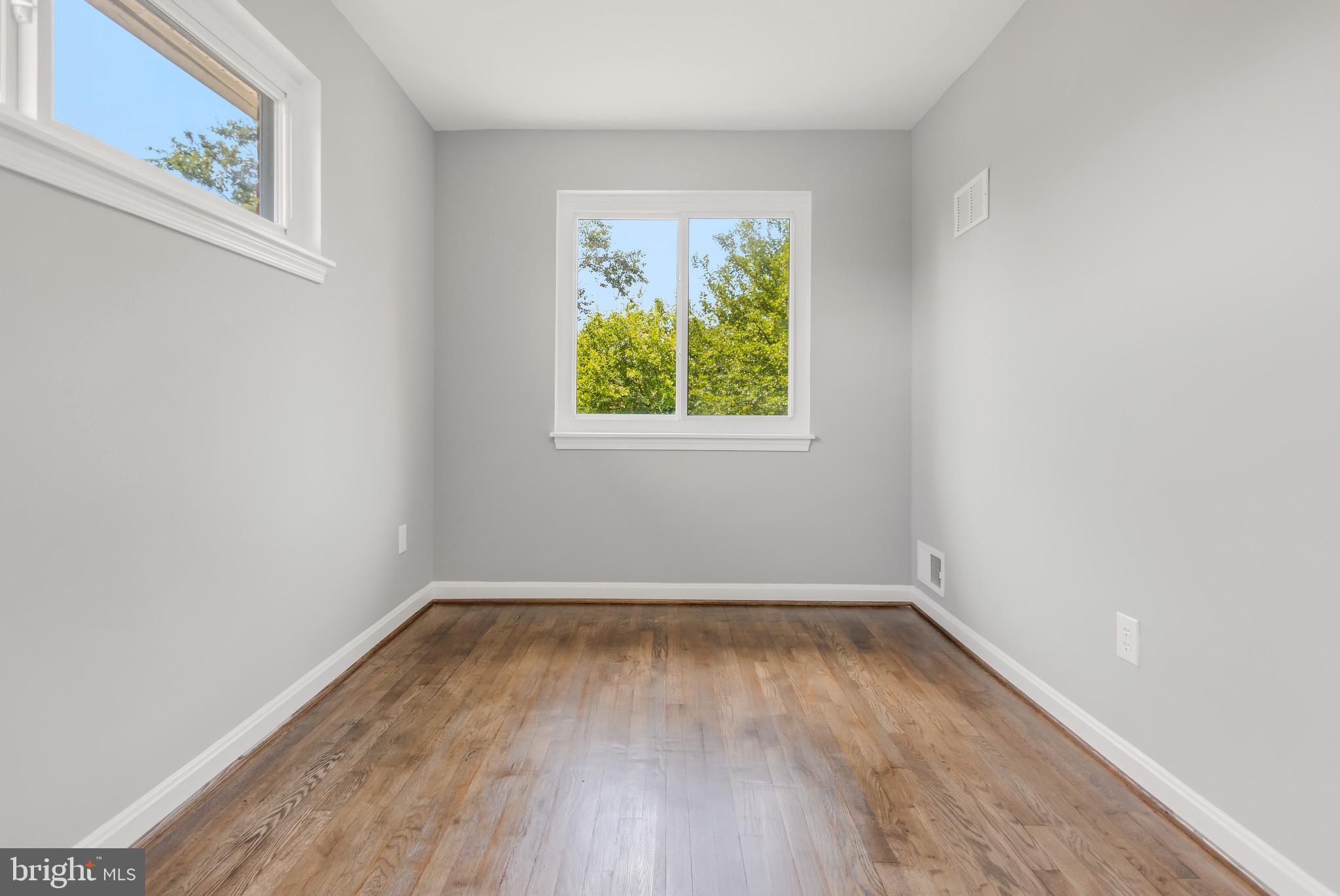 GLASSMANOR - Residential