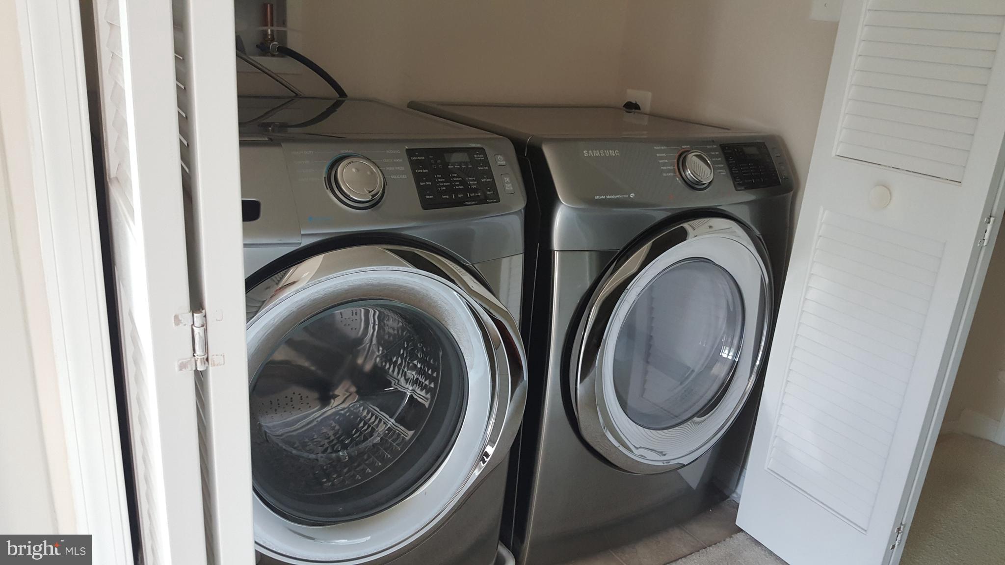 BROOKFIELD - Residential