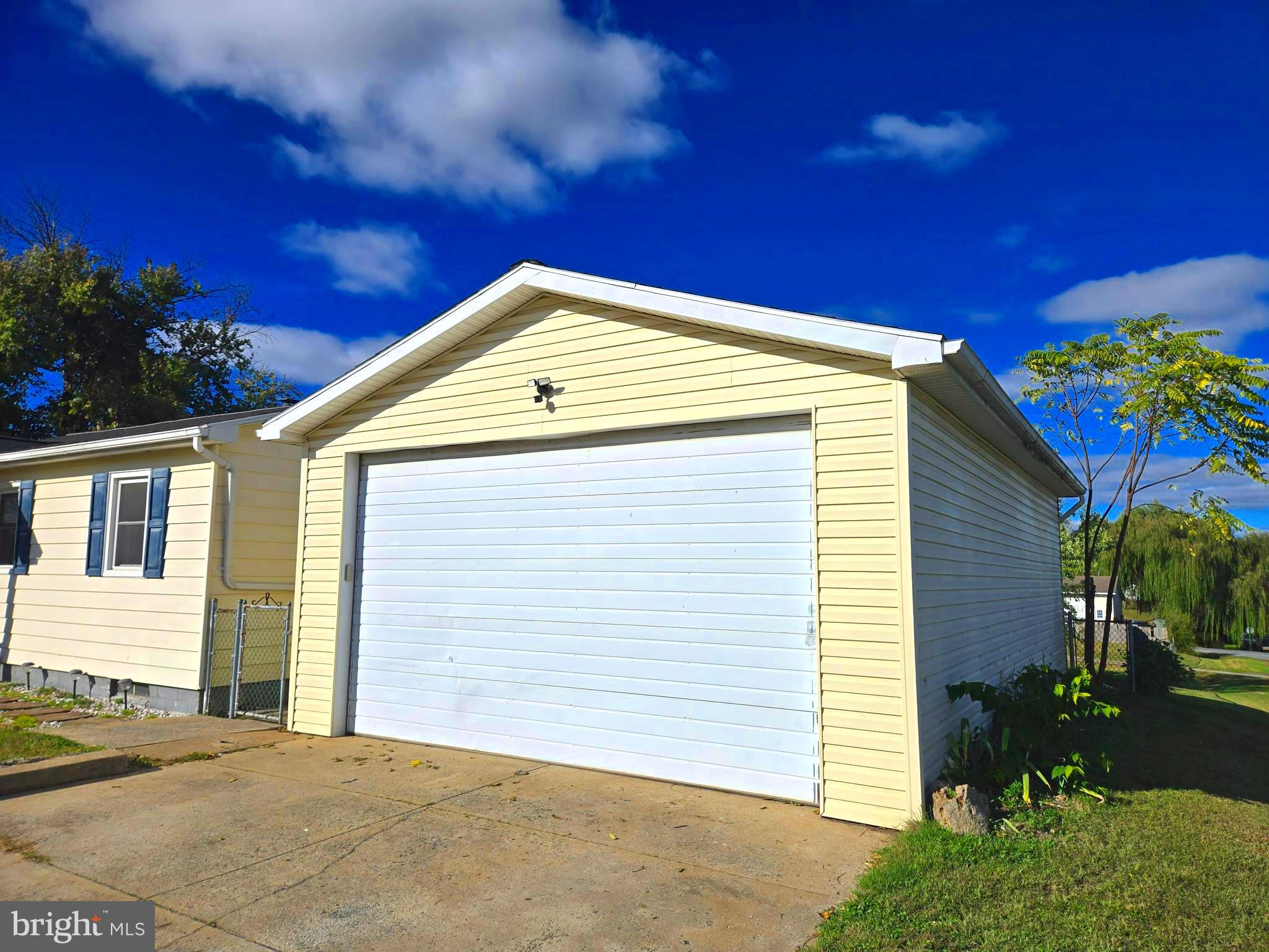 ARDEN HEIGHTS - Residential