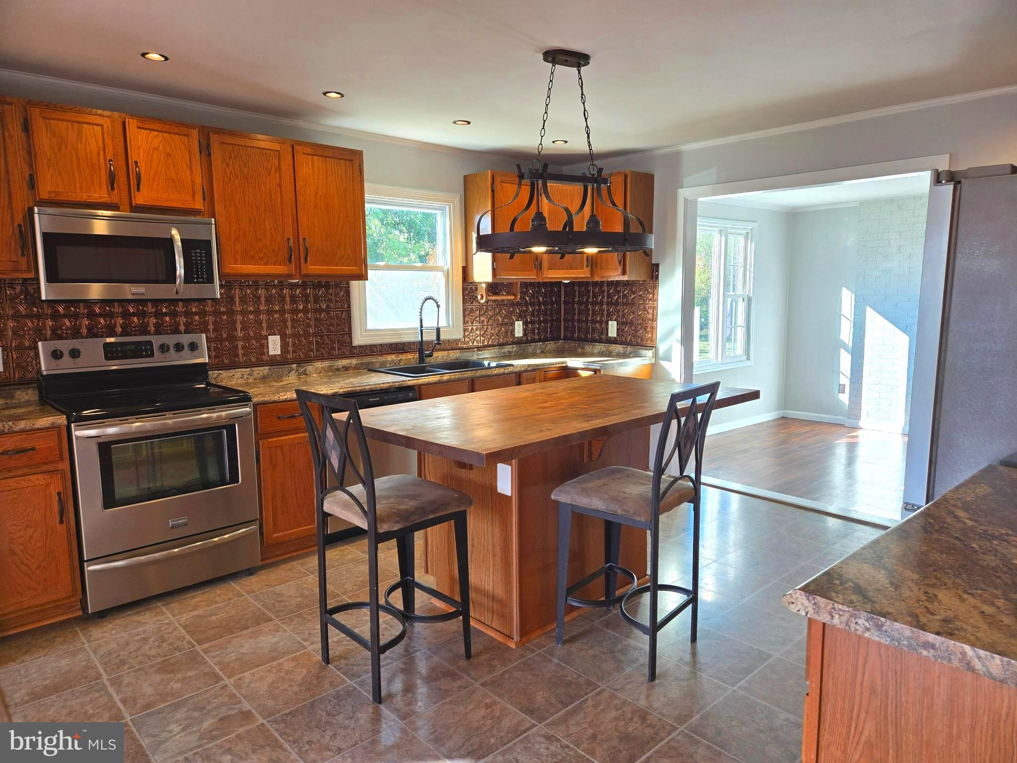 ARDEN HEIGHTS - Residential