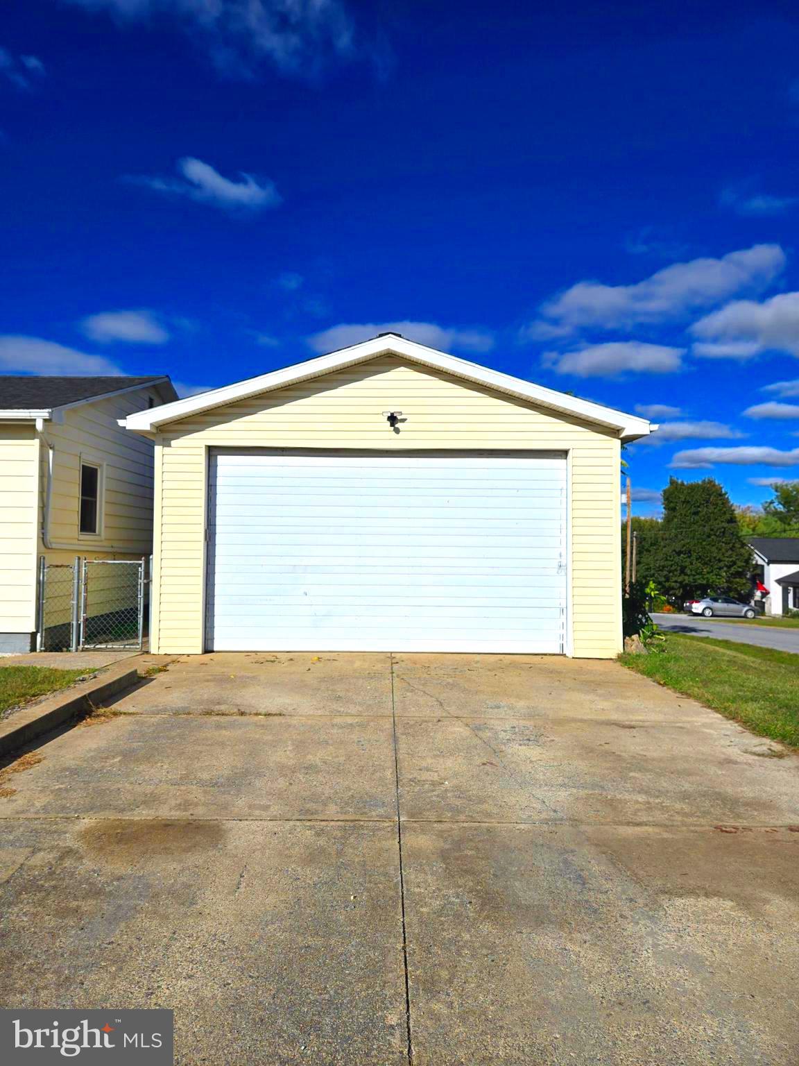 ARDEN HEIGHTS - Residential