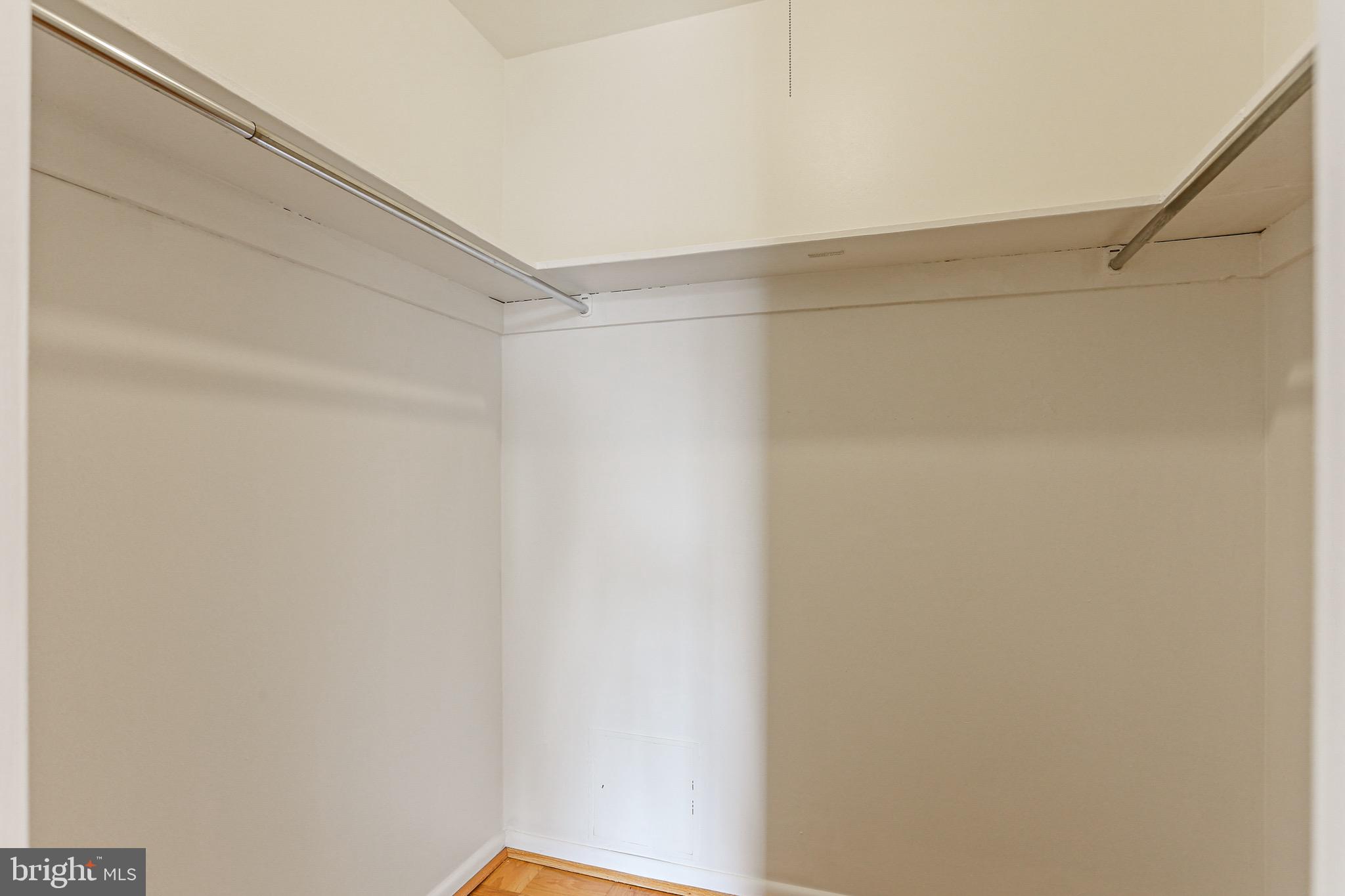 AMERICANA FINMARK - Residential