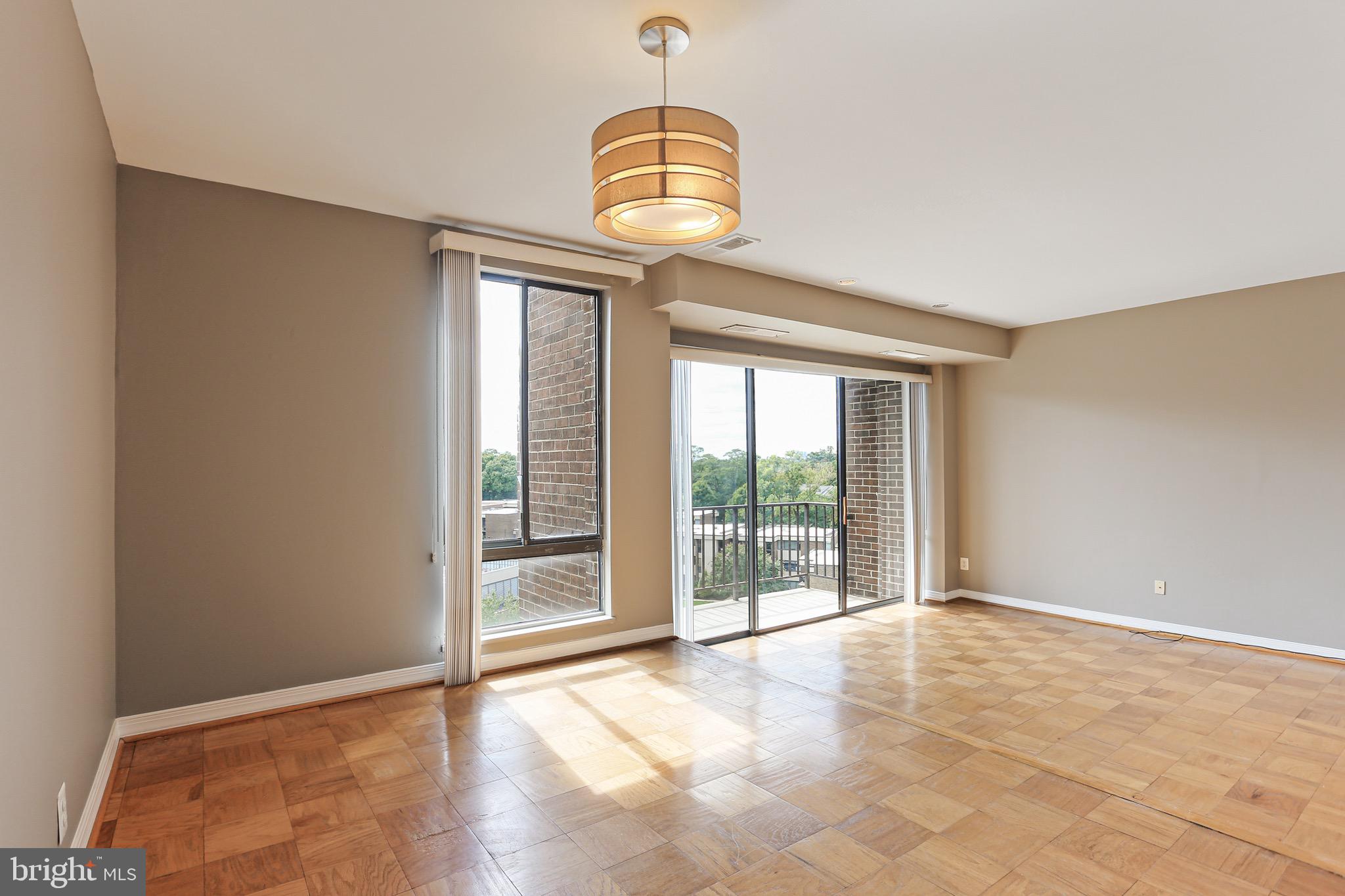 AMERICANA FINMARK - Residential