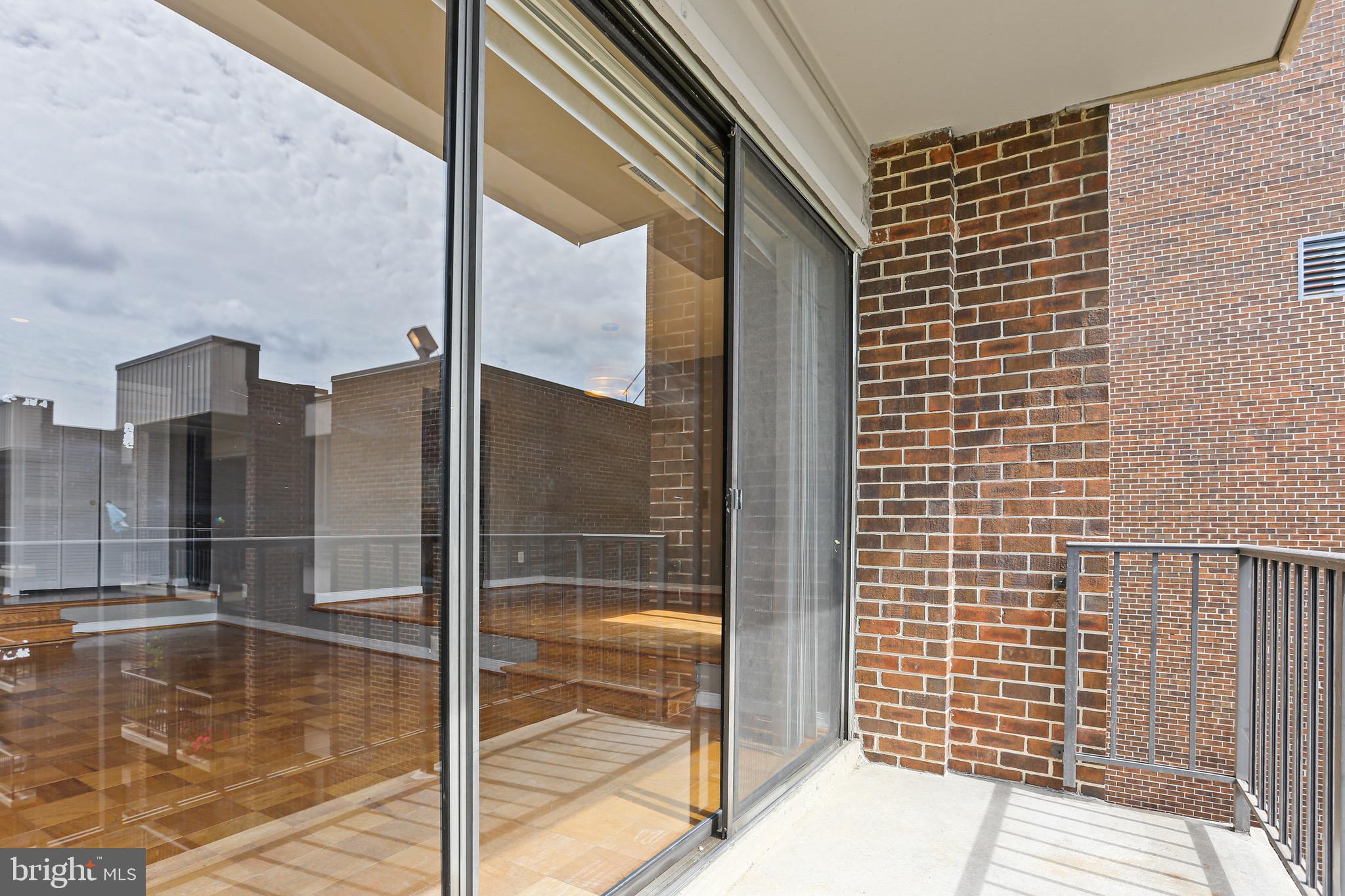 AMERICANA FINMARK - Residential